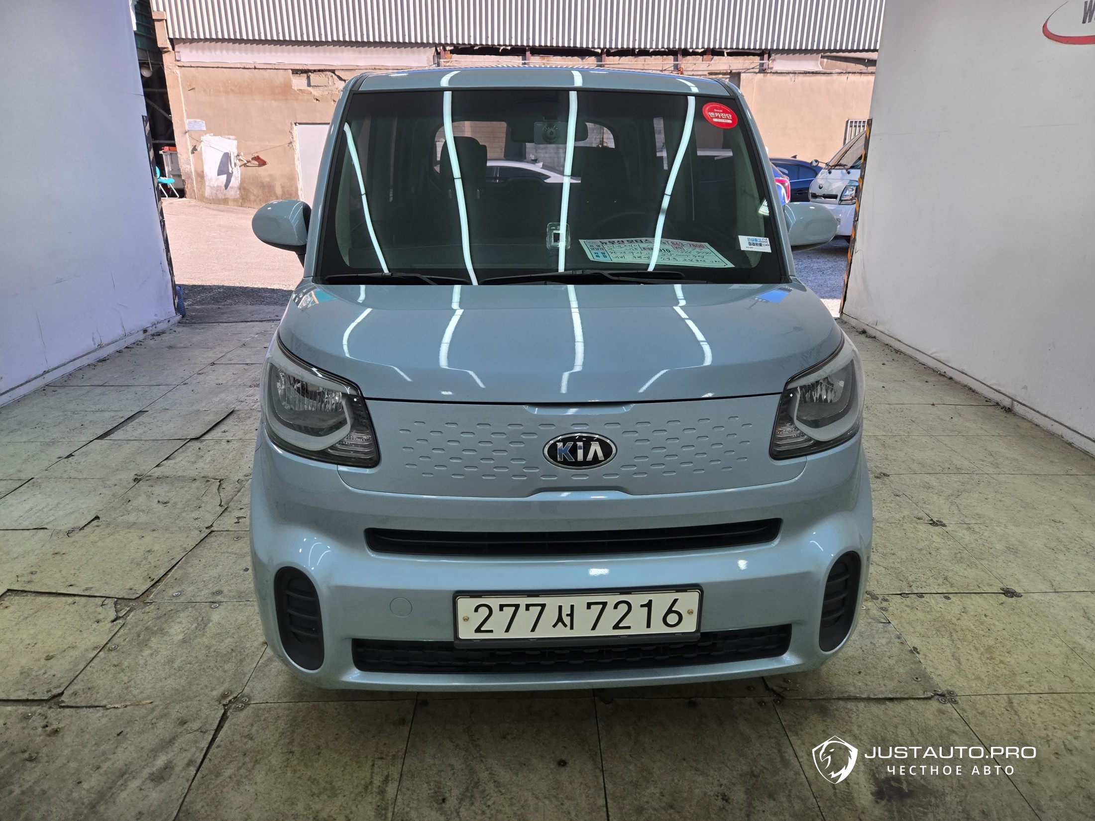 Автомобиль Kia RAY