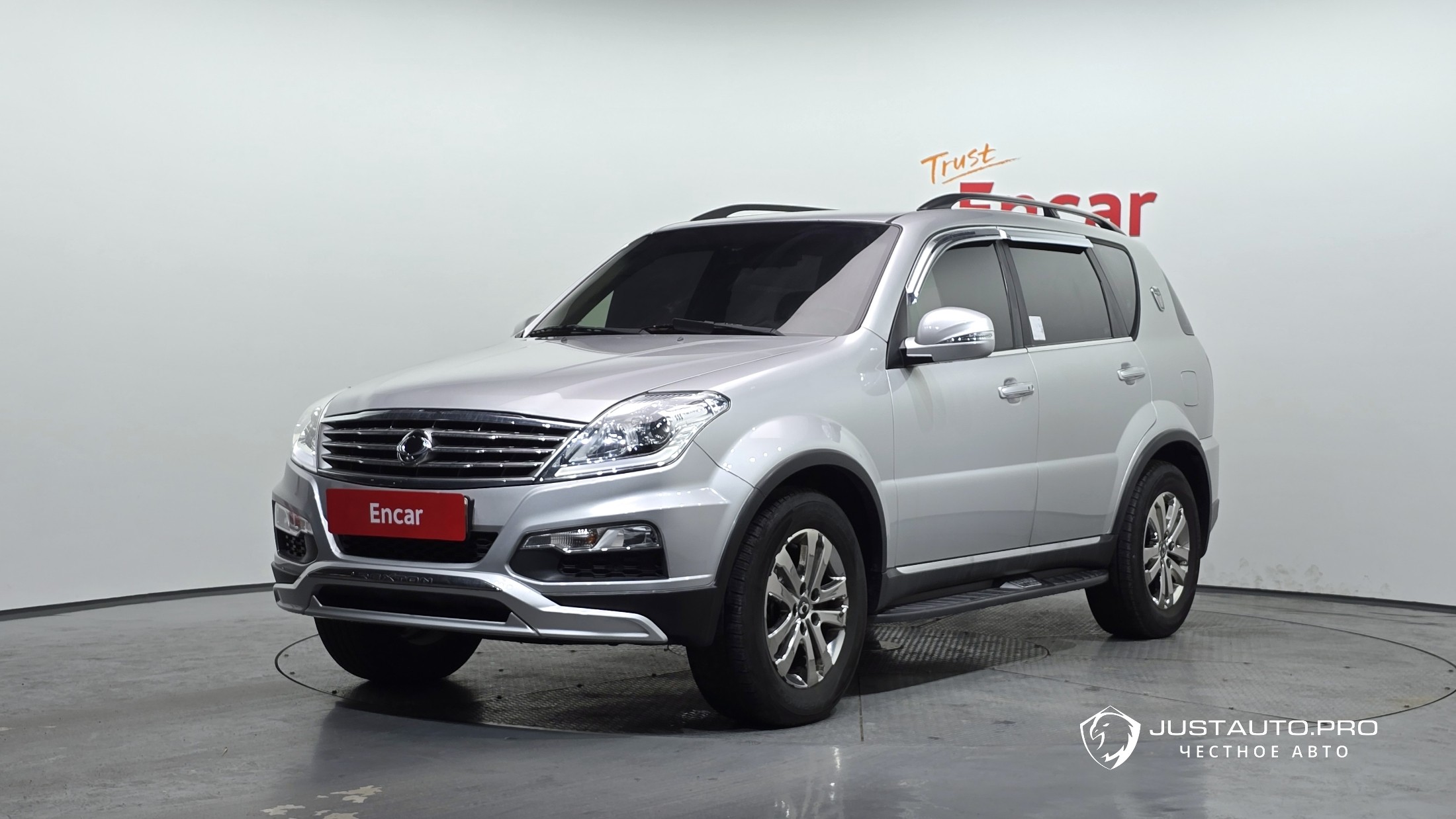 Автомобиль KG_Mobility_Ssangyong Rexton