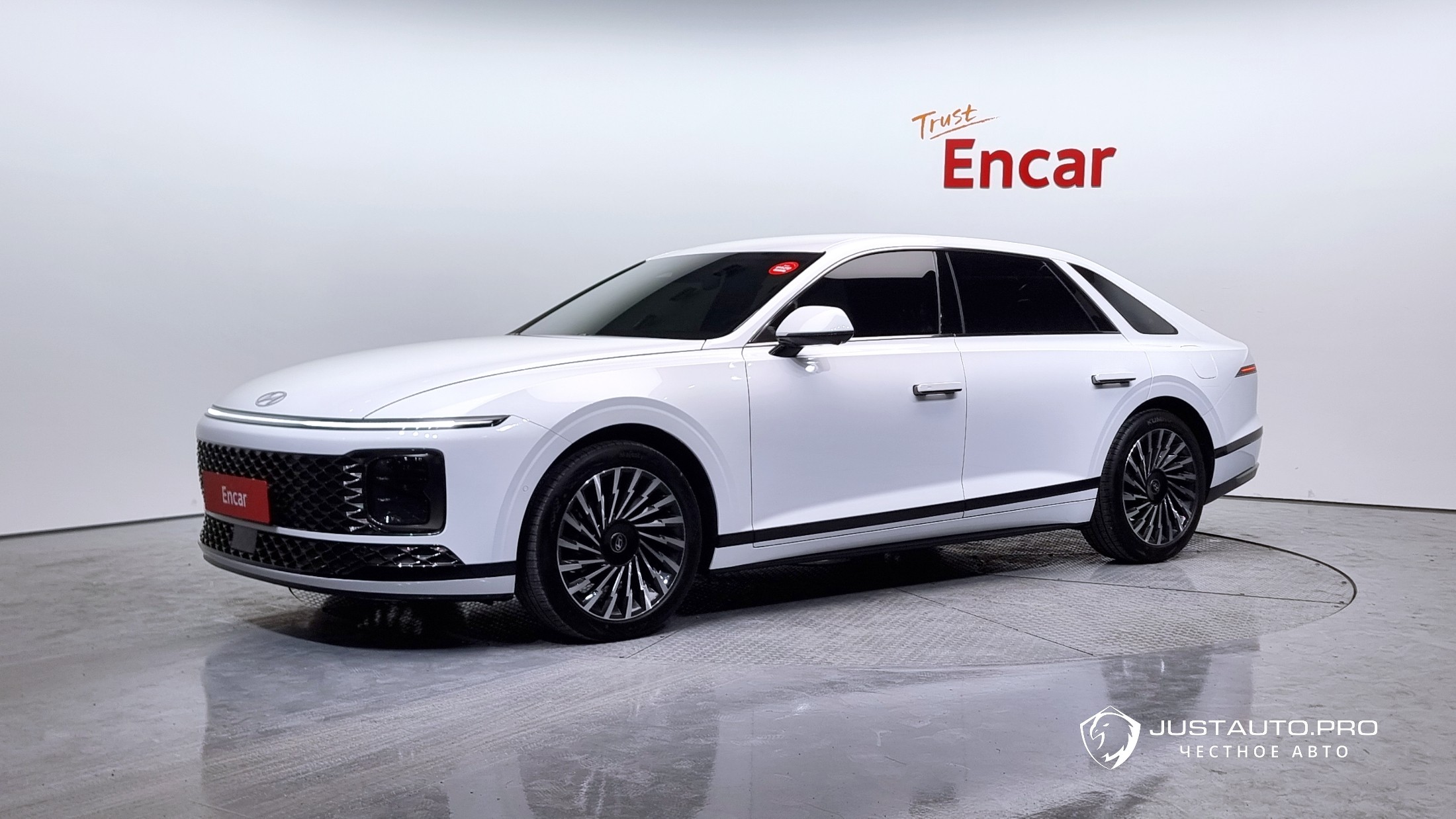 Автомобиль Hyundai Grandeur