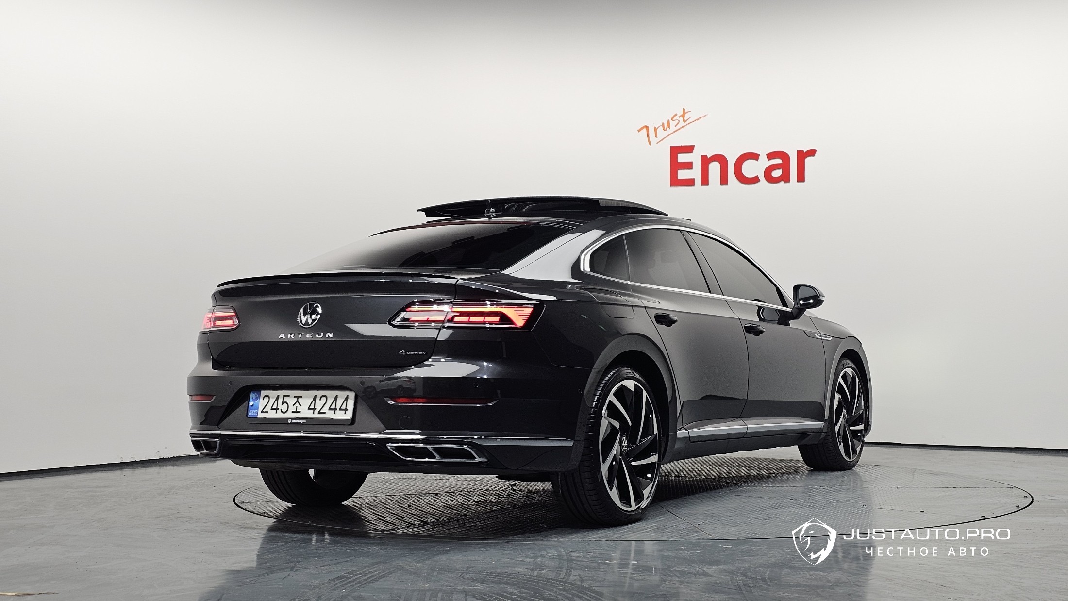 Автомобиль Volkswagen Arteon