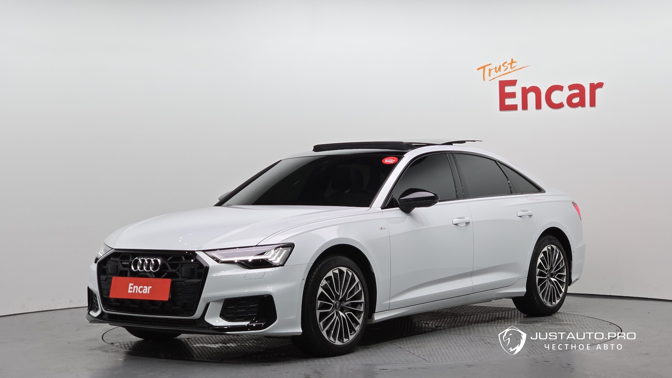 Автомобиль Audi A6