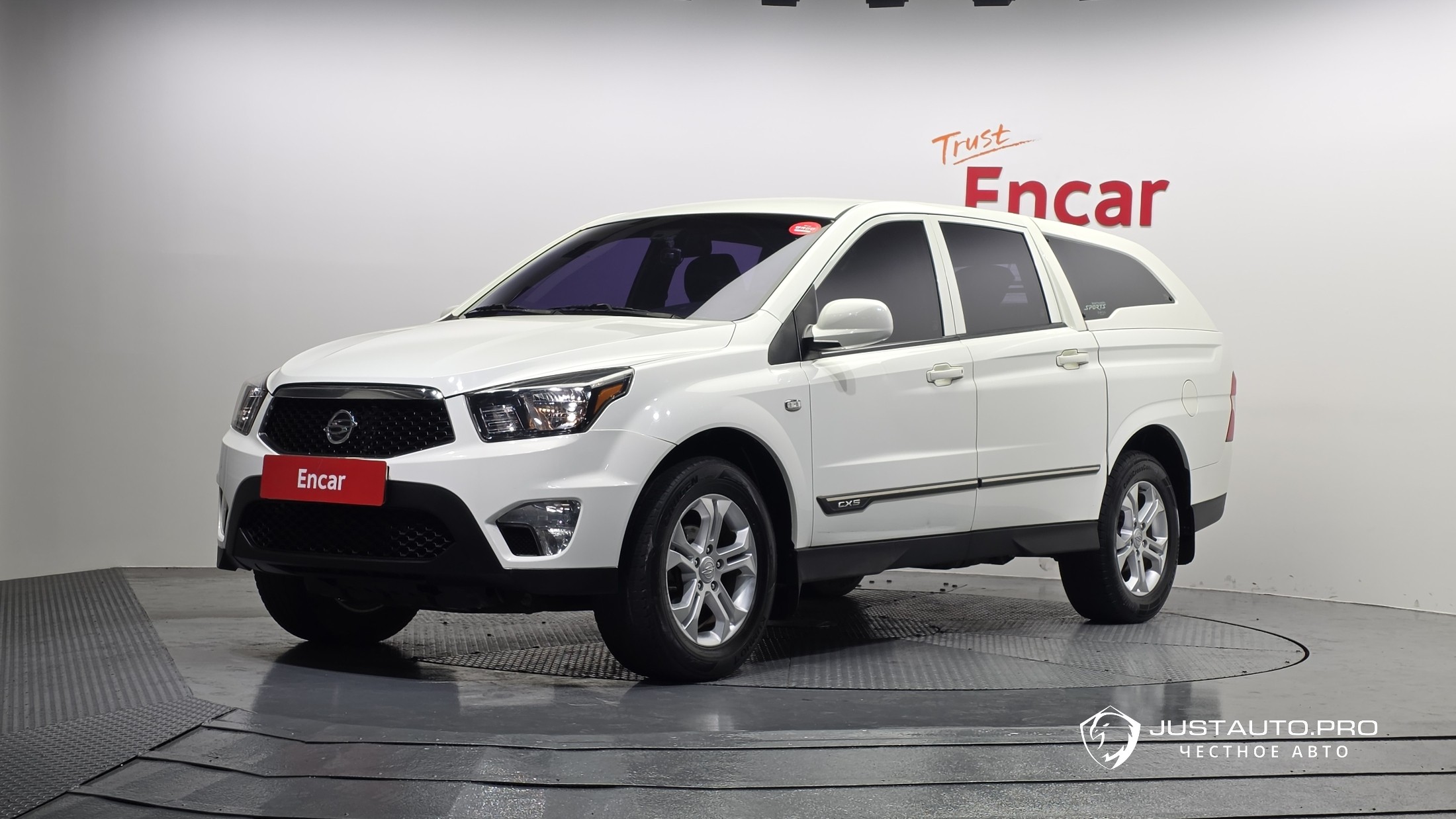 Автомобиль KG_Mobility_Ssangyong KORANDO