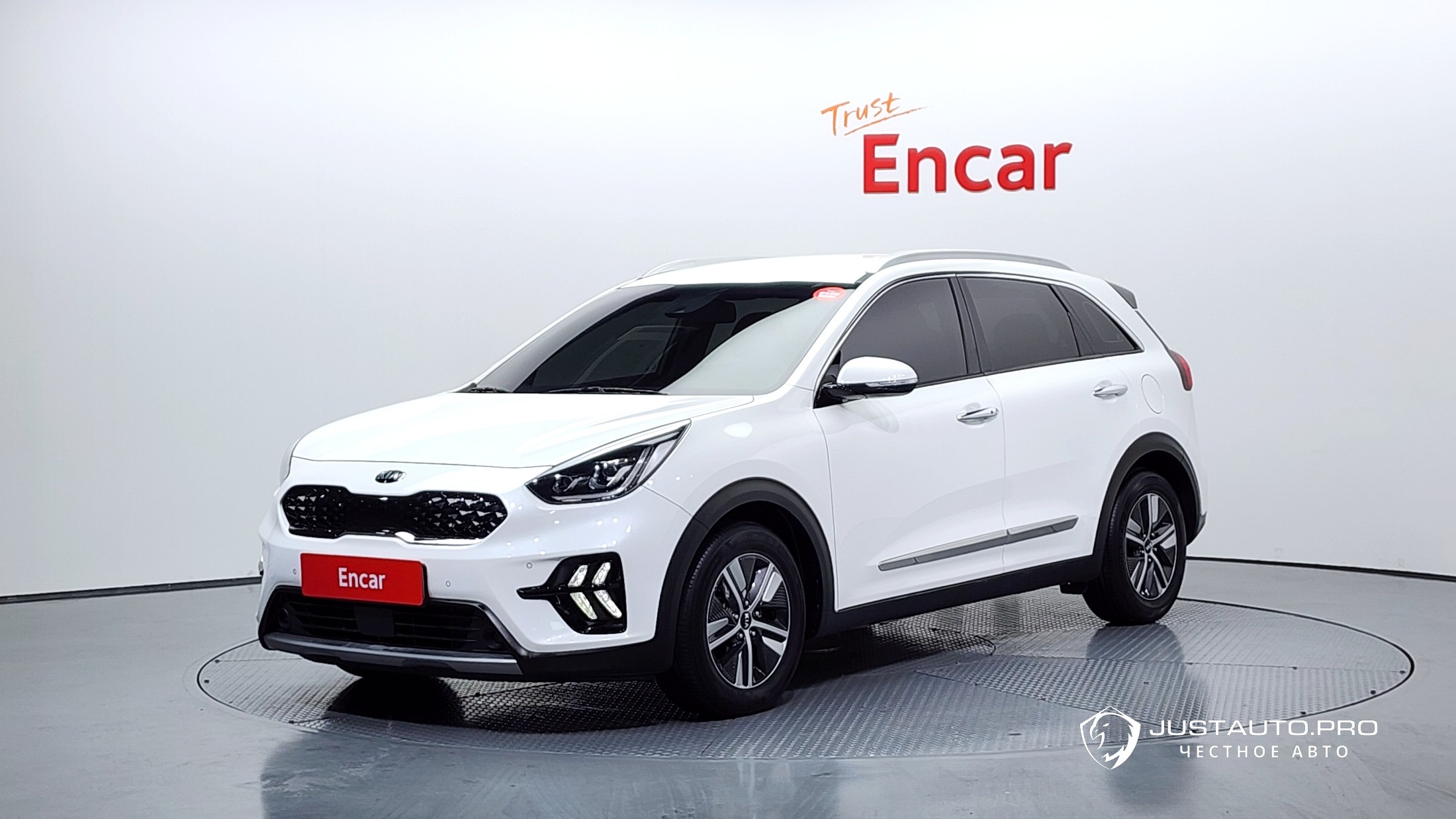 Автомобиль Kia Niro