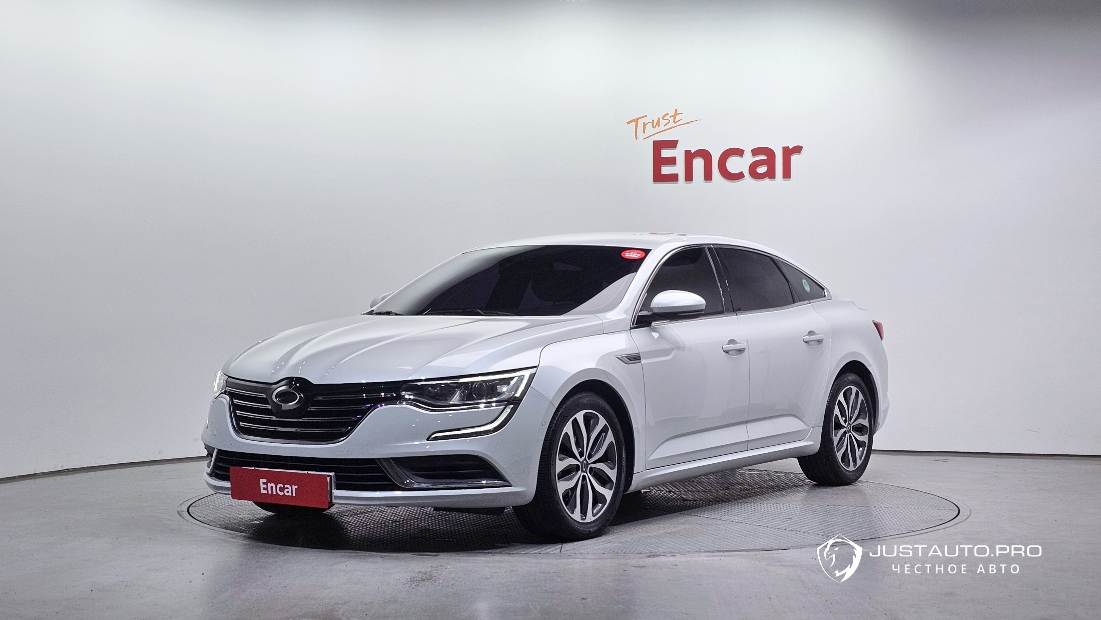 Автомобиль Renault-KoreaSamsung SM6