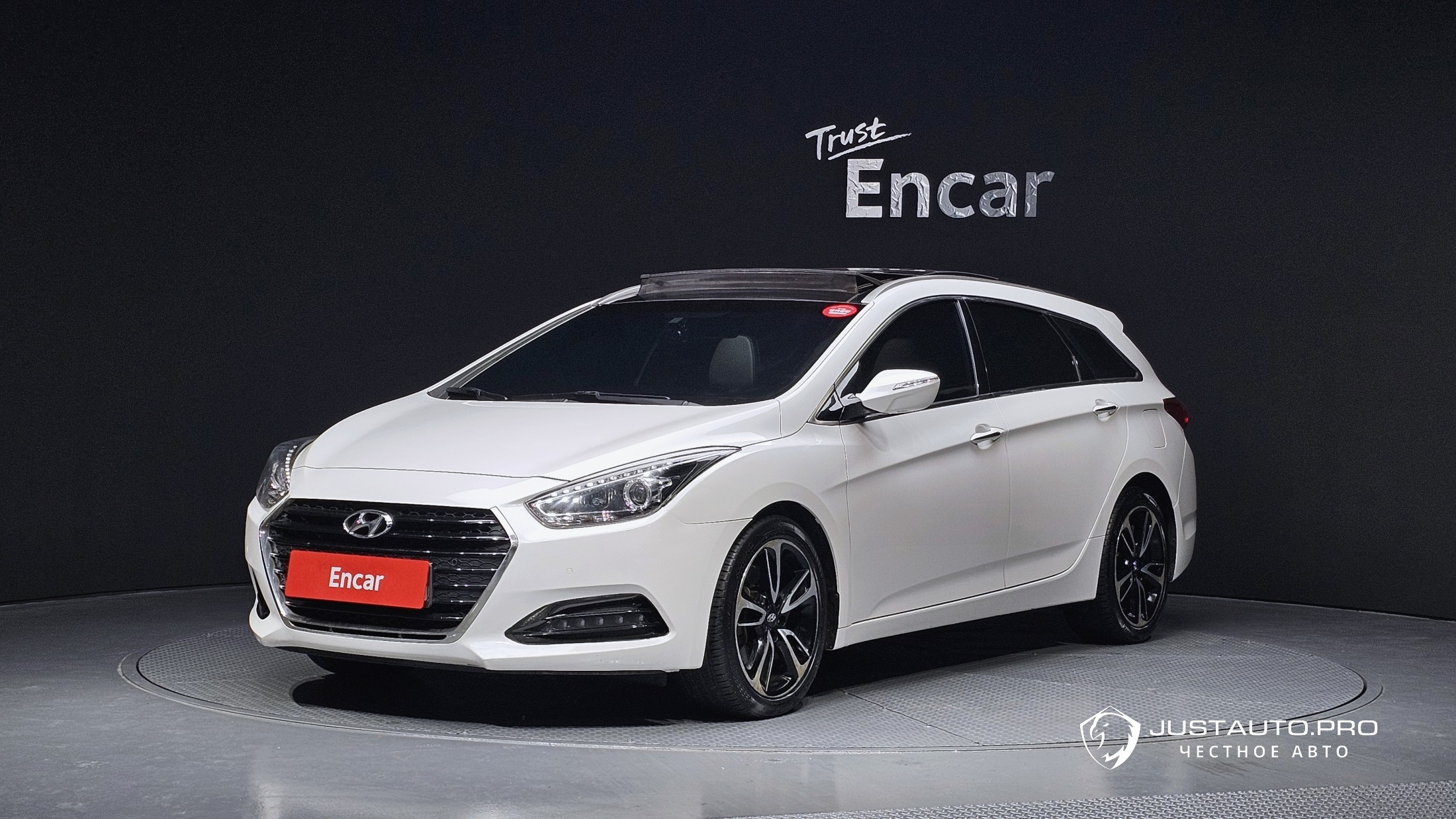 Автомобиль Hyundai i40