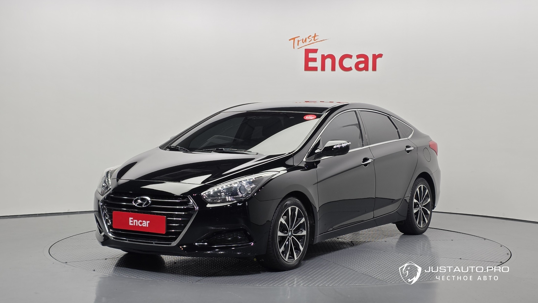 Автомобиль Hyundai i40