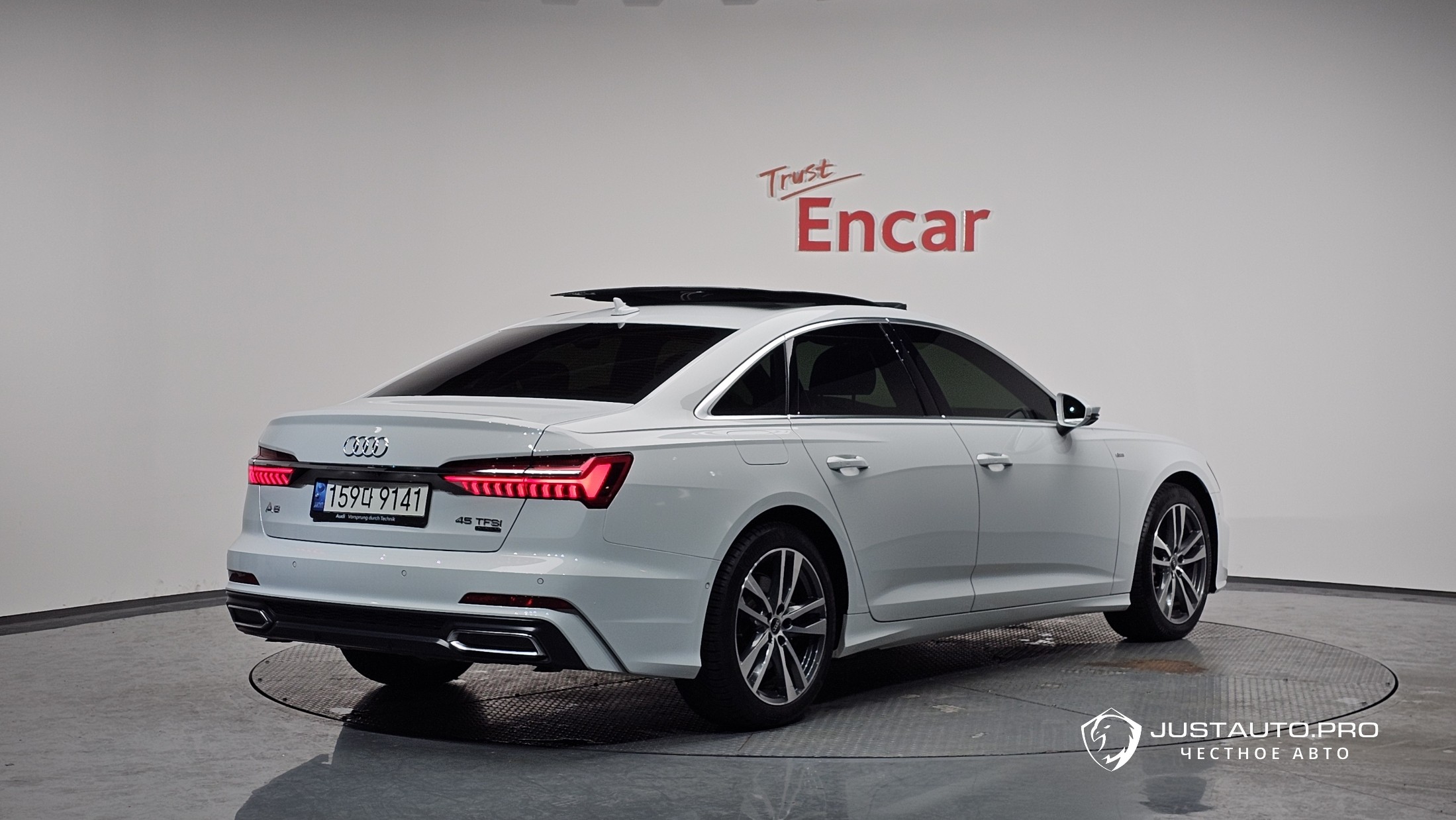 Автомобиль Audi A6