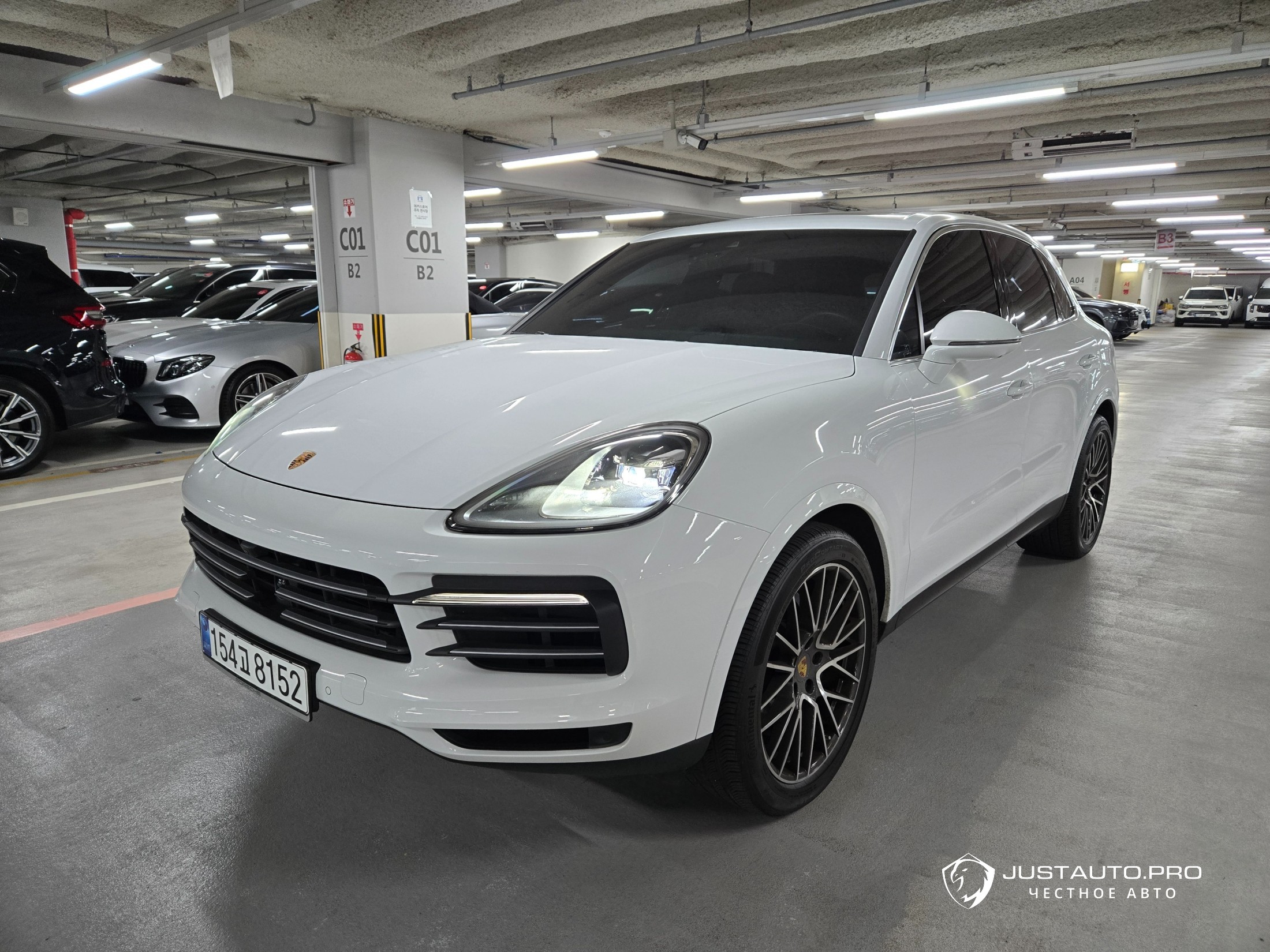 Автомобиль Porsche Cayenne