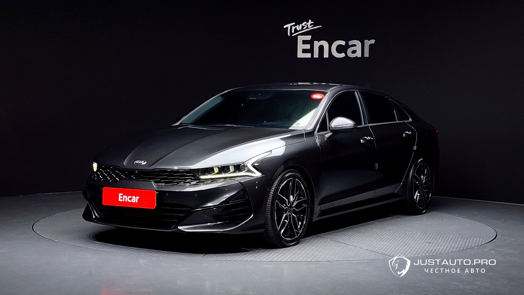 Автомобиль Kia K5