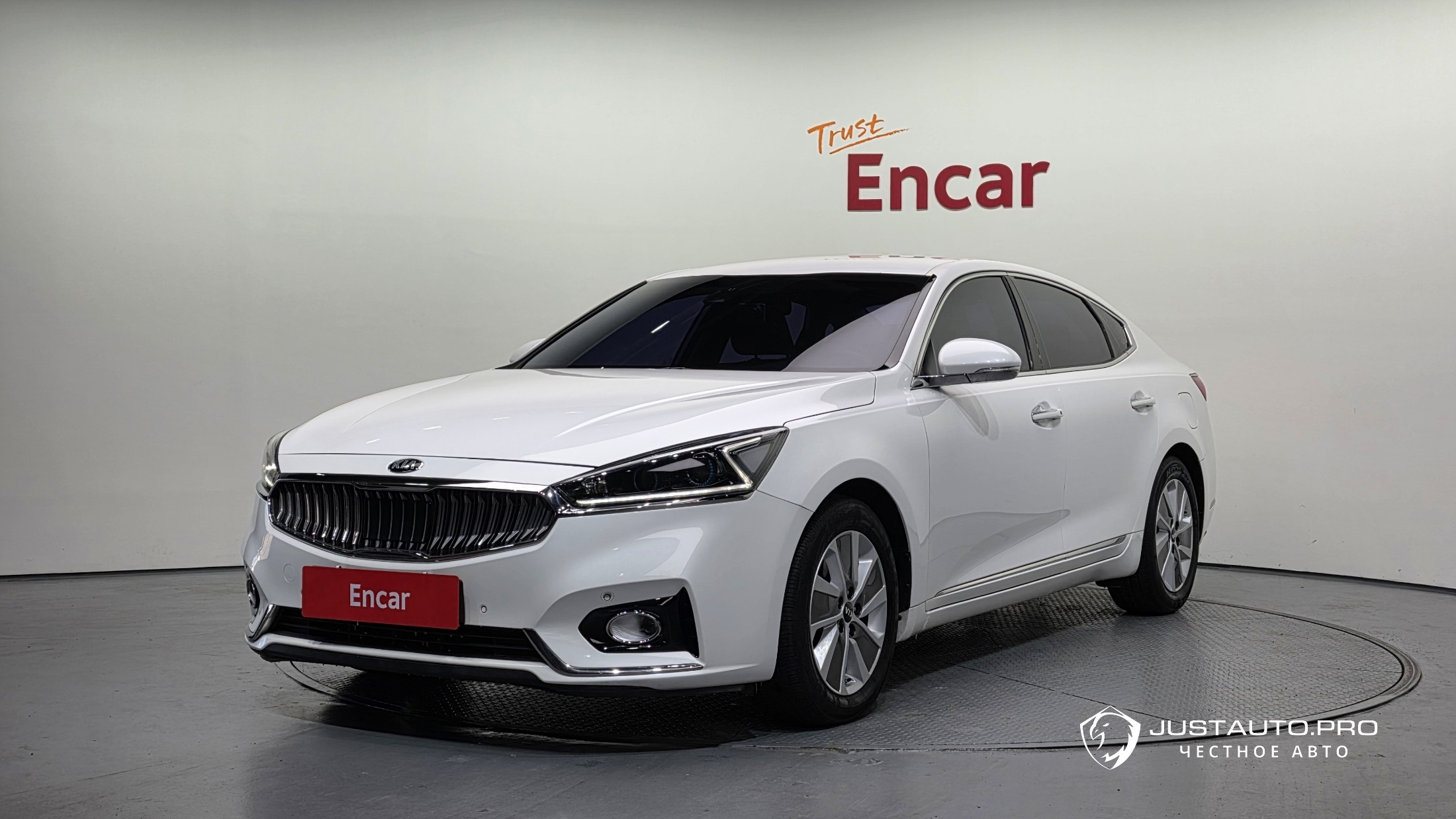 Автомобиль Kia K7