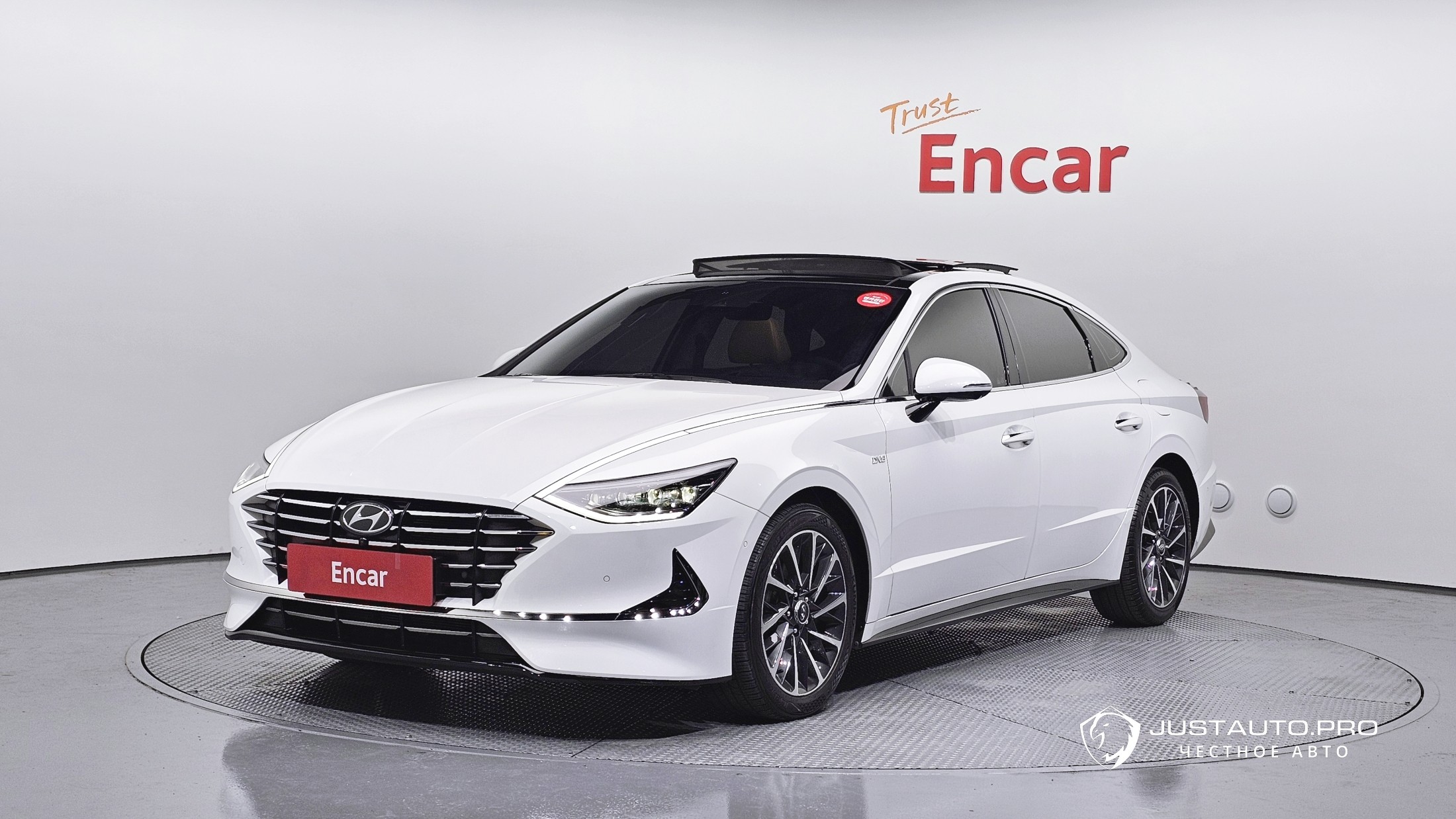 Автомобиль Hyundai Sonata