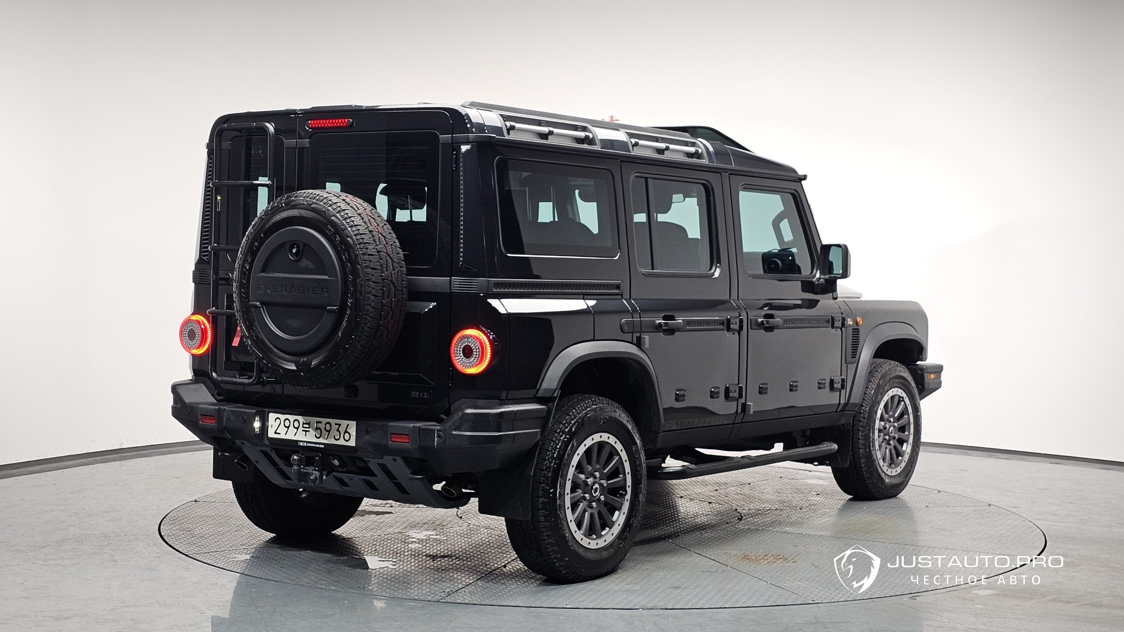 Автомобиль Ineos Grenadier