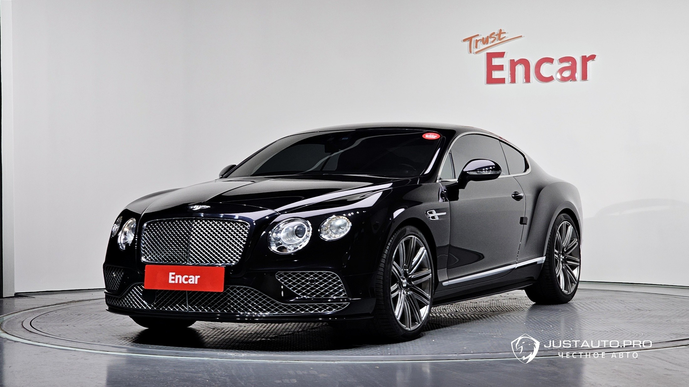 Автомобиль Bentley Continental