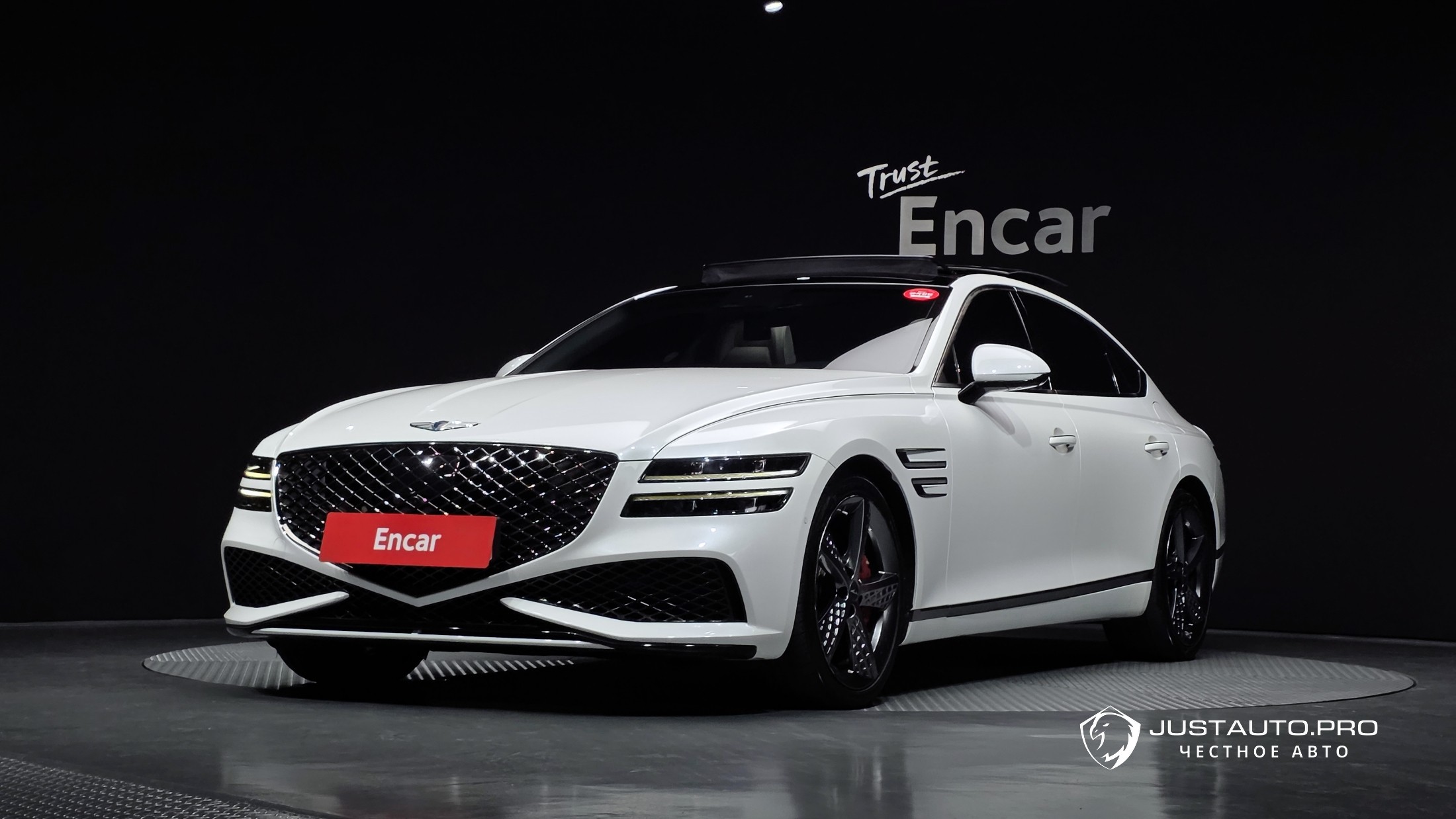 Автомобиль Genesis G80