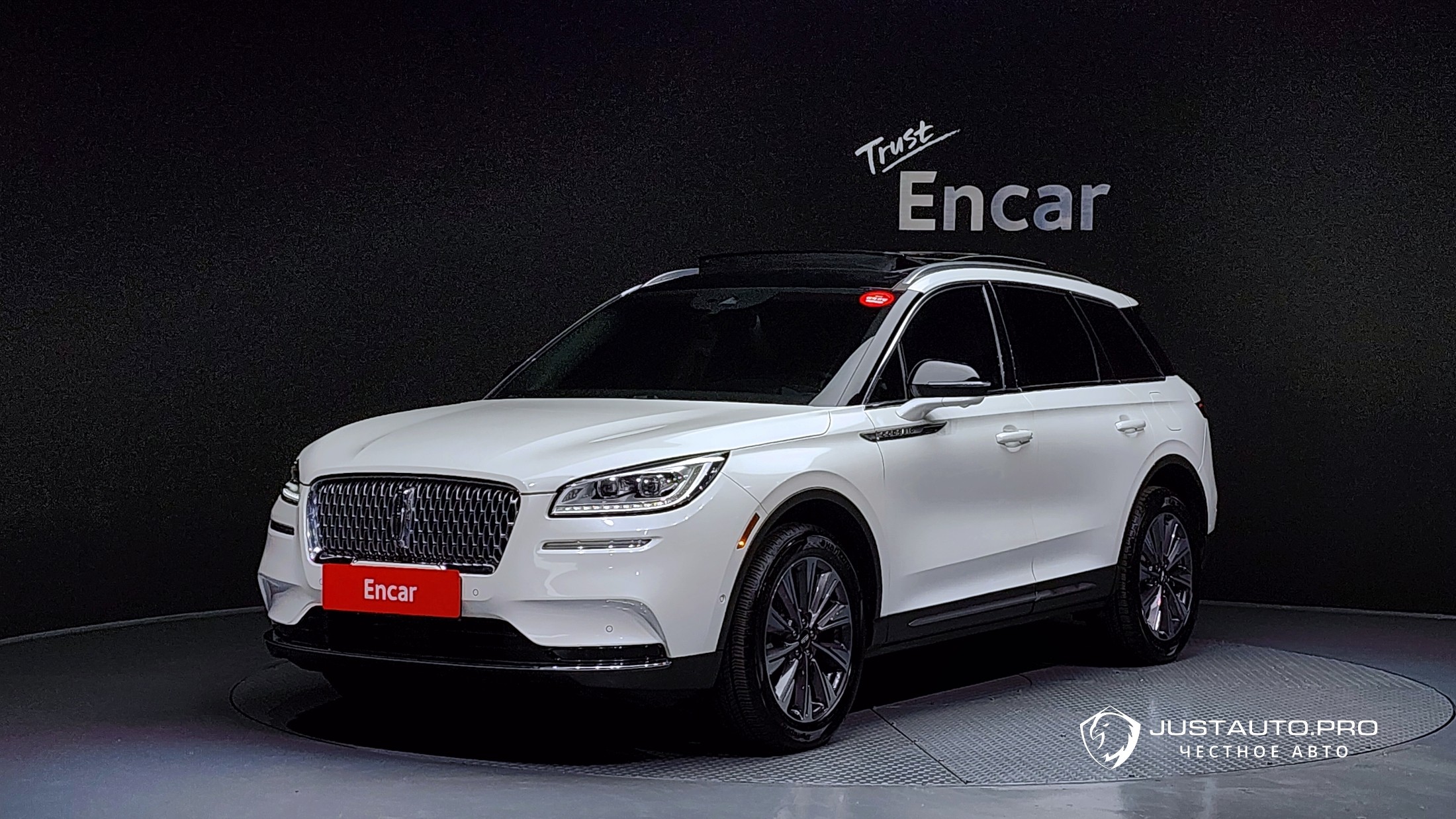 Автомобиль Lincoln Corsair