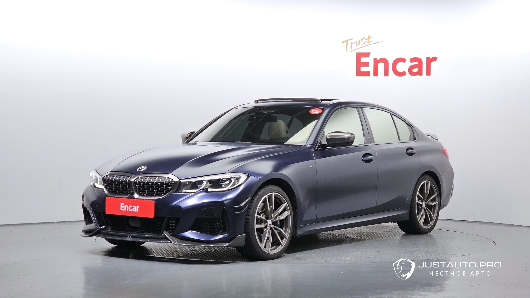 Автомобиль BMW 3-Series