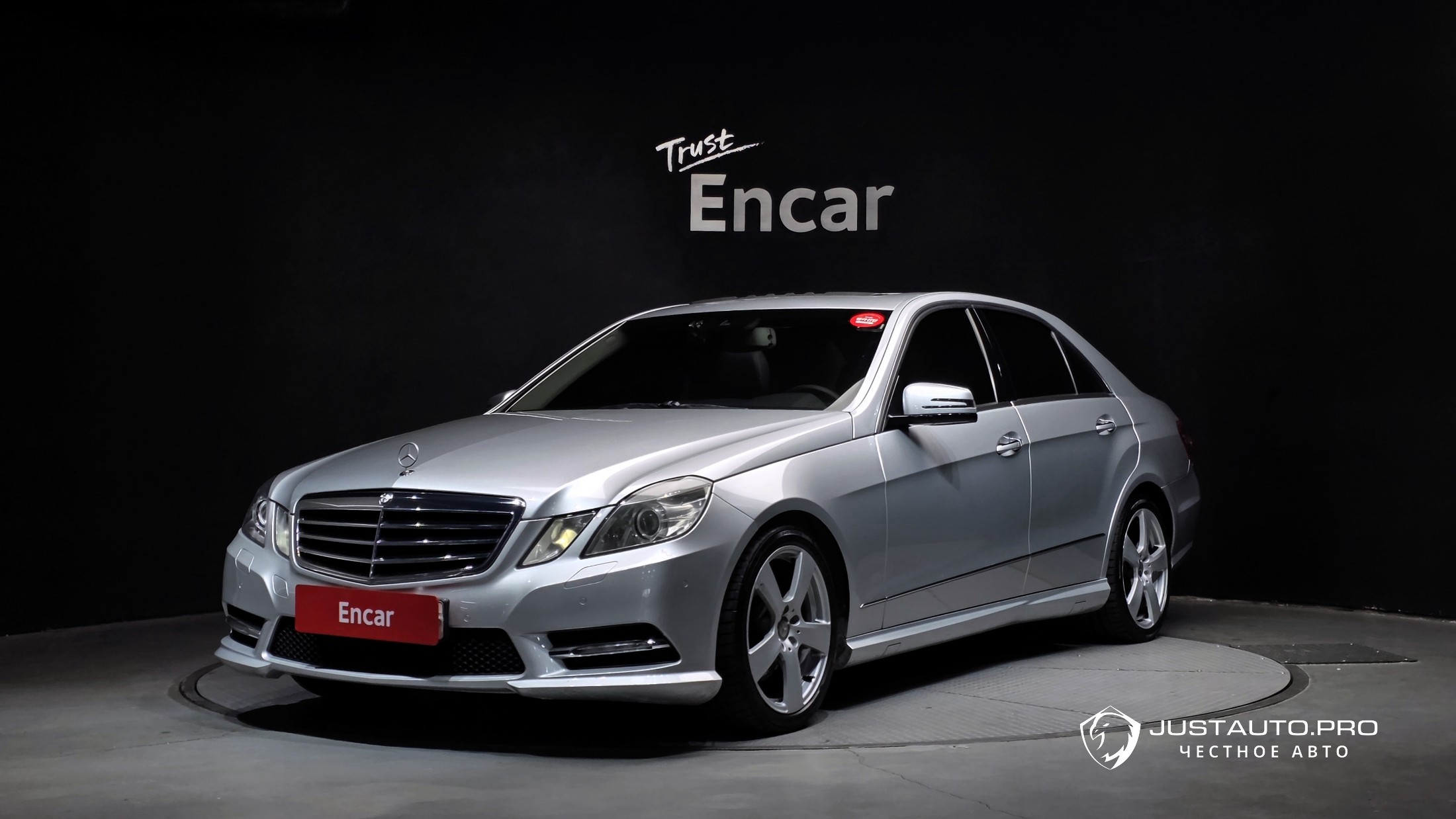 Автомобиль Mercedes-Benz E-Class
