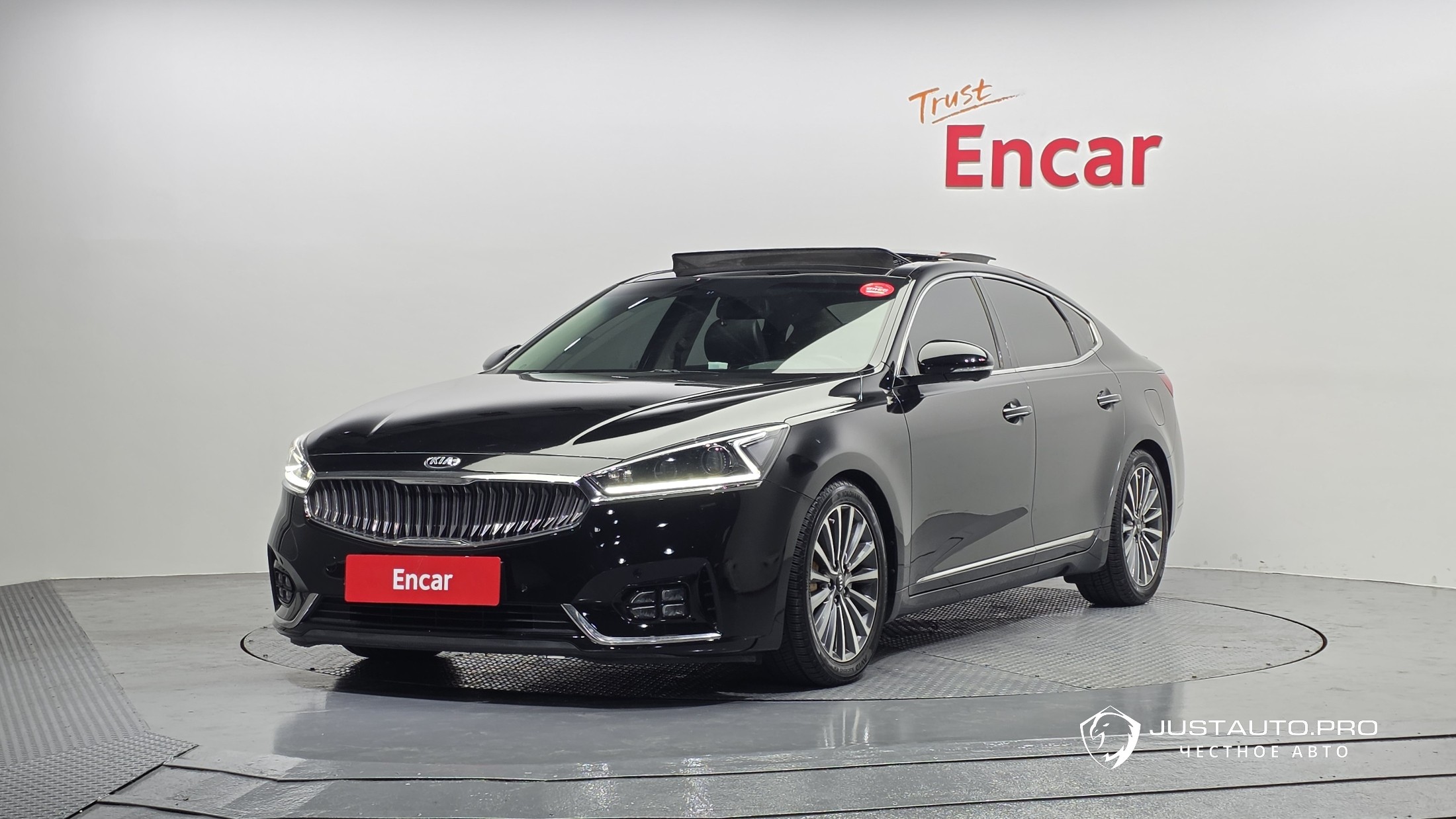 Автомобиль Kia K7