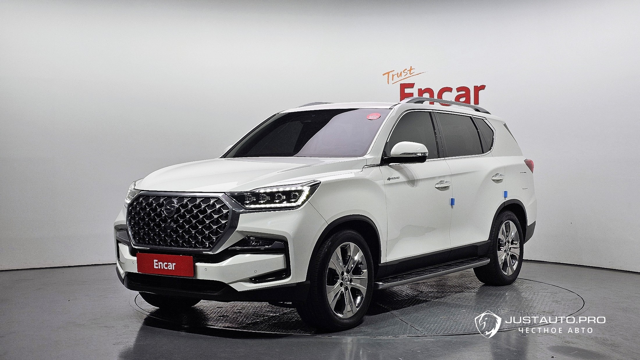 Автомобиль KG_Mobility_Ssangyong Rexton