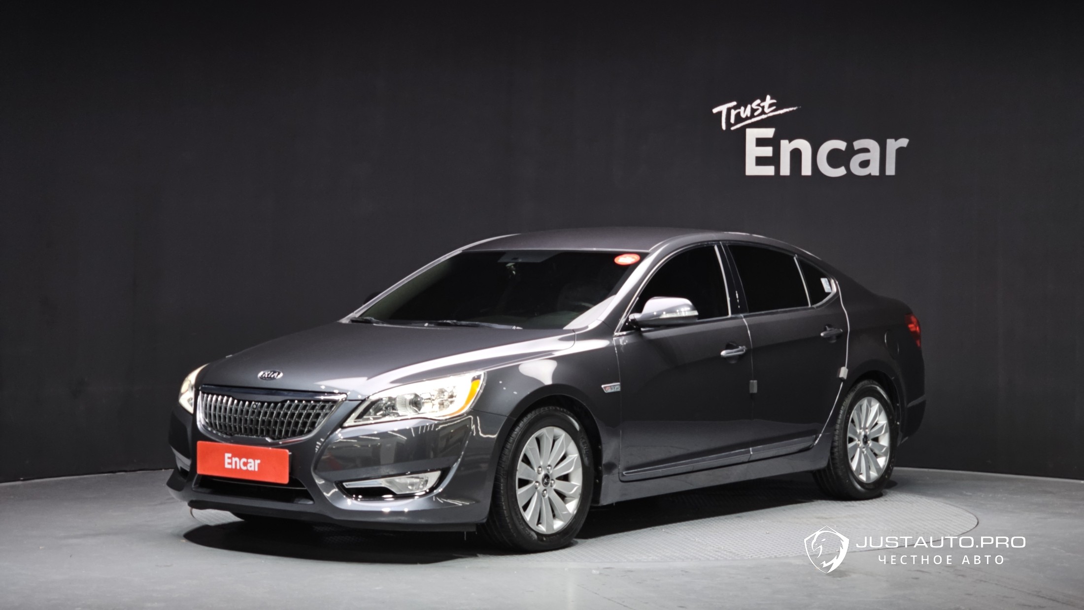 Автомобиль Kia K7