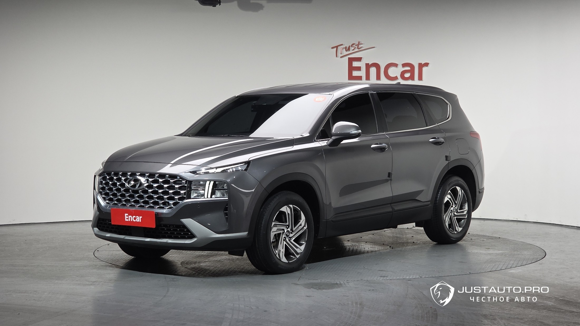 Автомобиль Hyundai Santafe