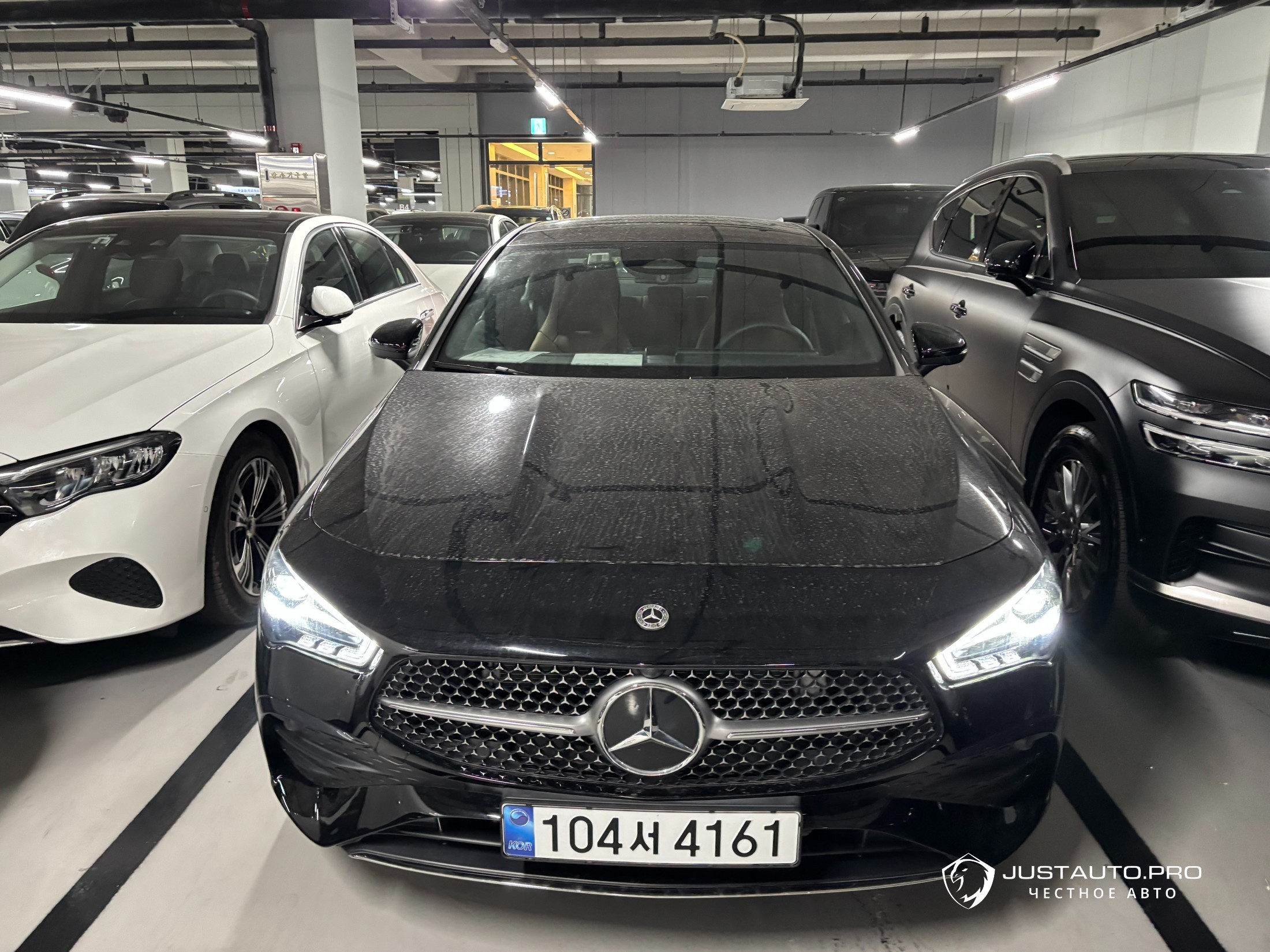 Автомобиль Mercedes-Benz CLA-Class