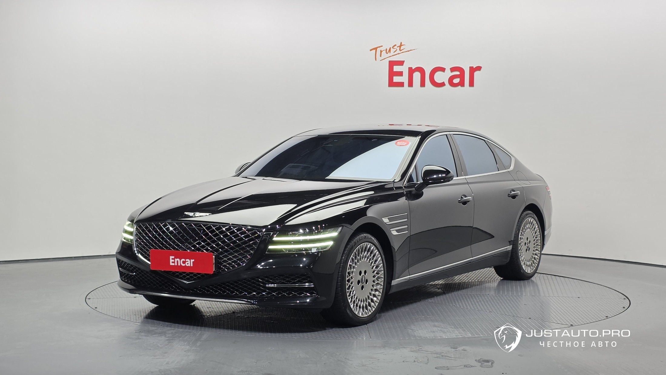 Автомобиль Genesis G80