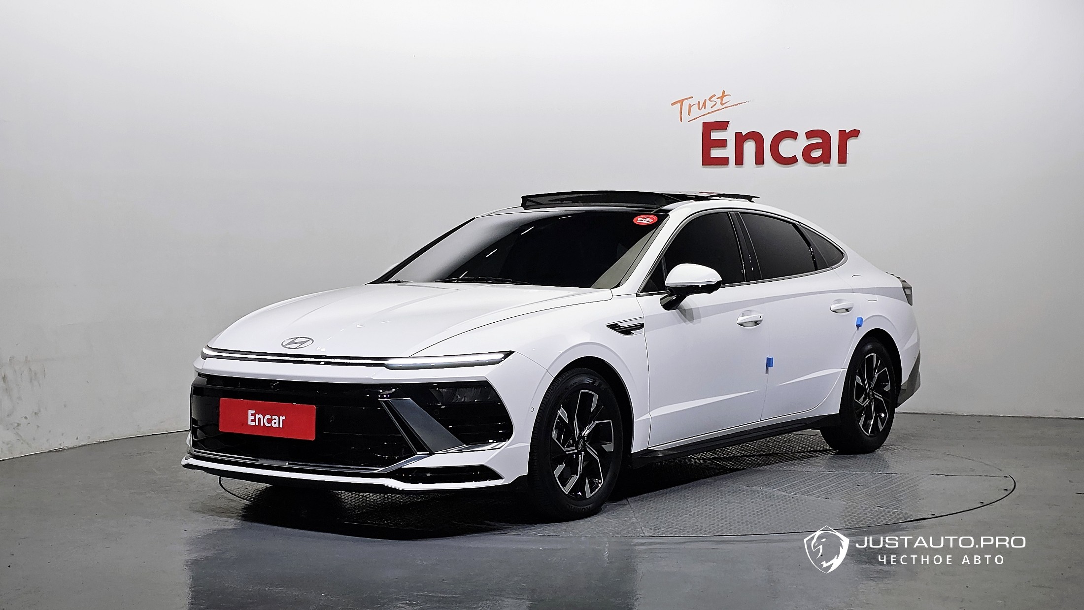 Автомобиль Hyundai Sonata