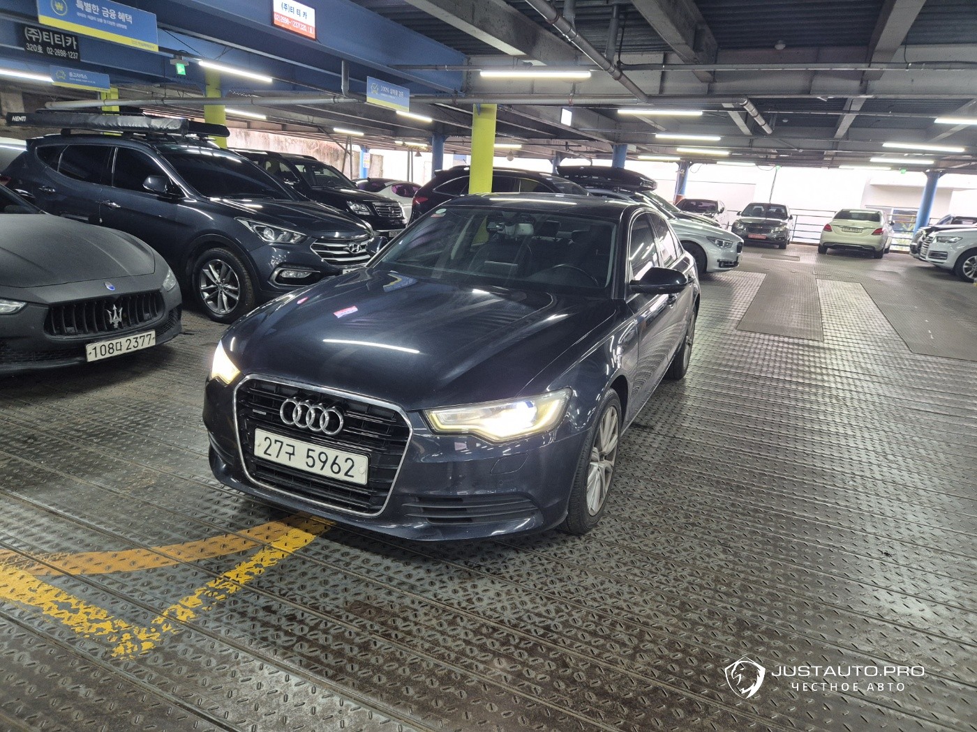 Автомобиль Audi A6