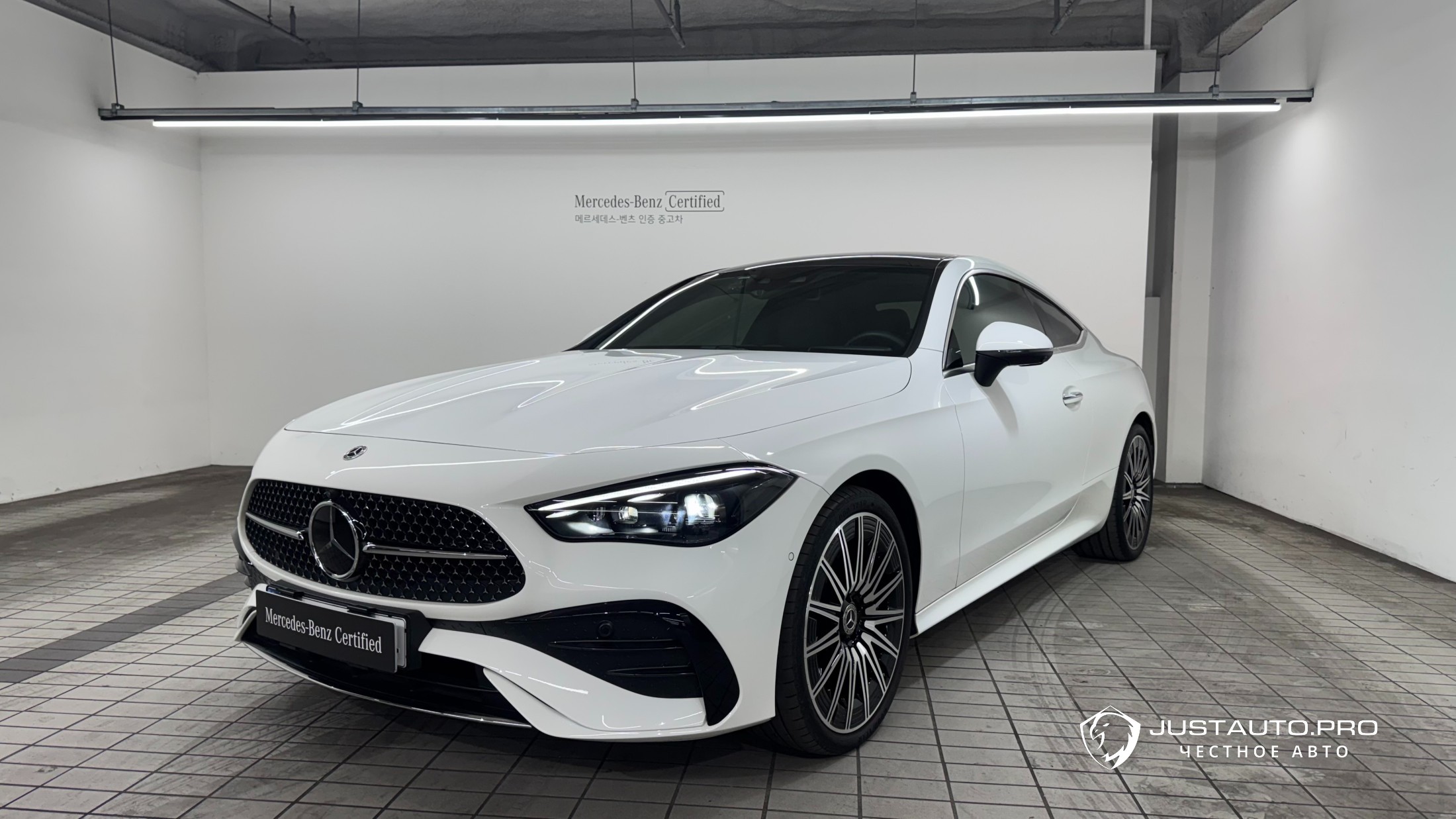 Автомобиль Mercedes-Benz CLE-Class