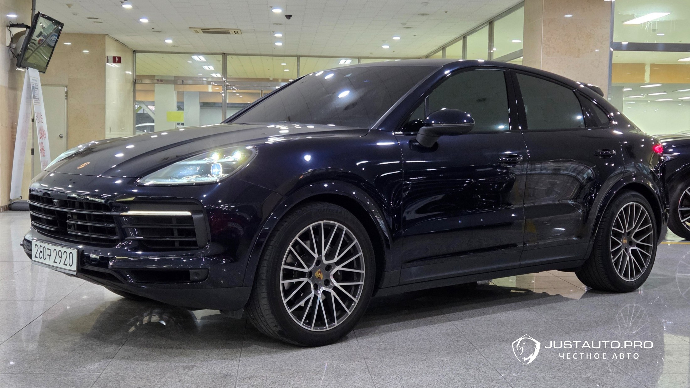 Автомобиль Porsche Cayenne