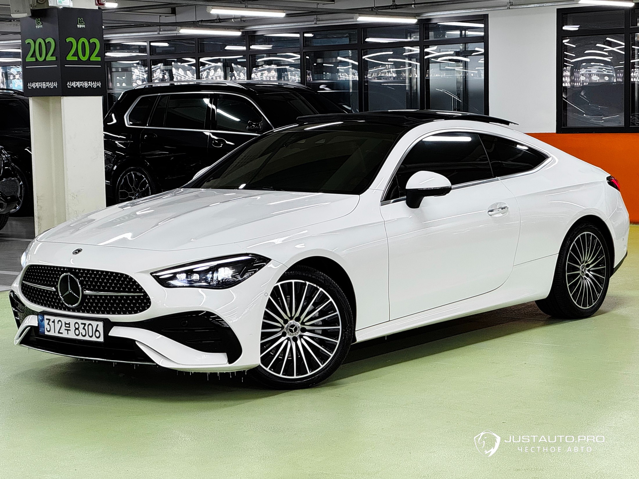 Автомобиль Mercedes-Benz CLE-Class