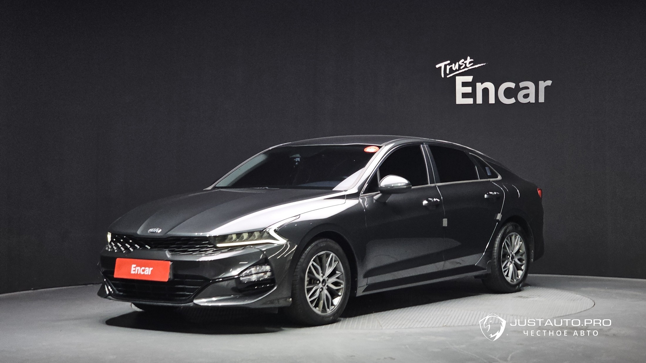 Автомобиль Kia K5