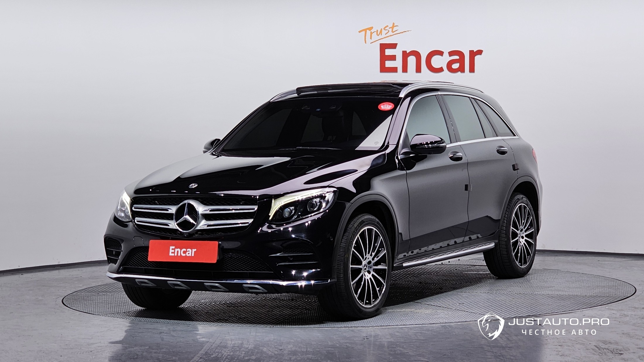 Автомобиль Mercedes-Benz GLC-Class
