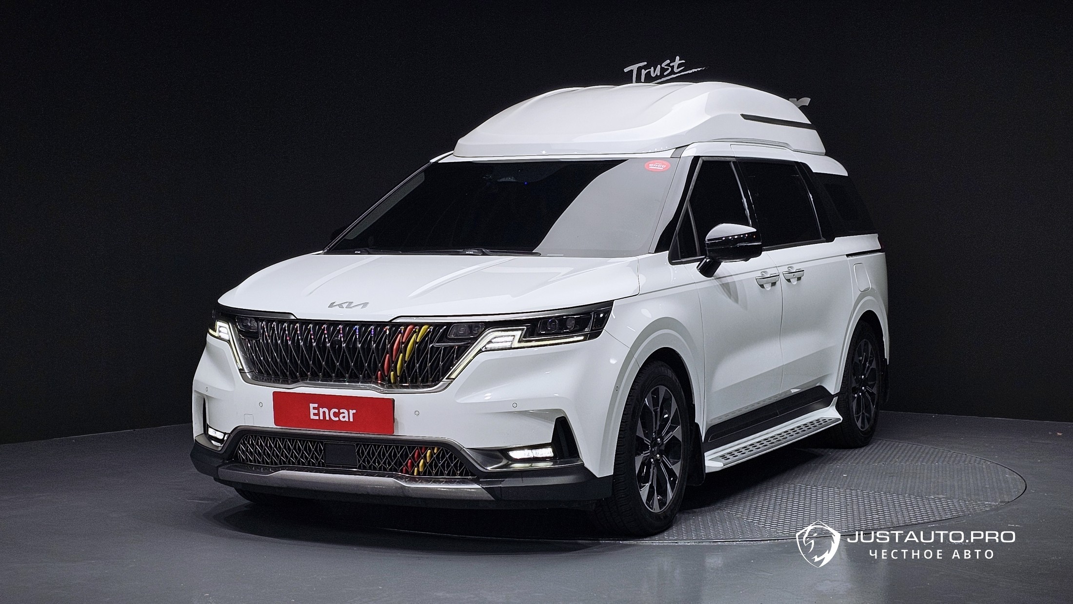 Автомобиль Kia Canival