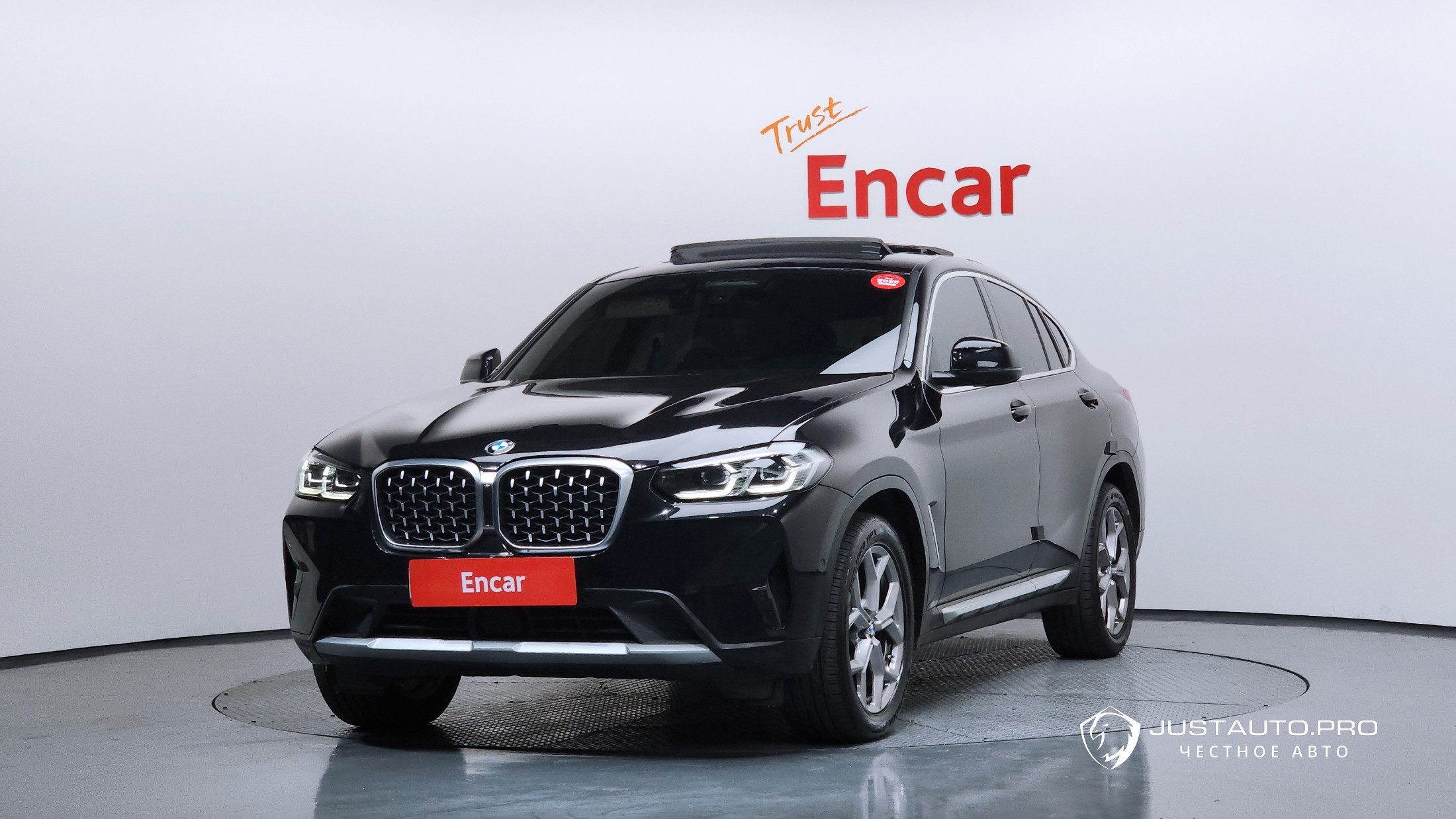 Автомобиль BMW X4