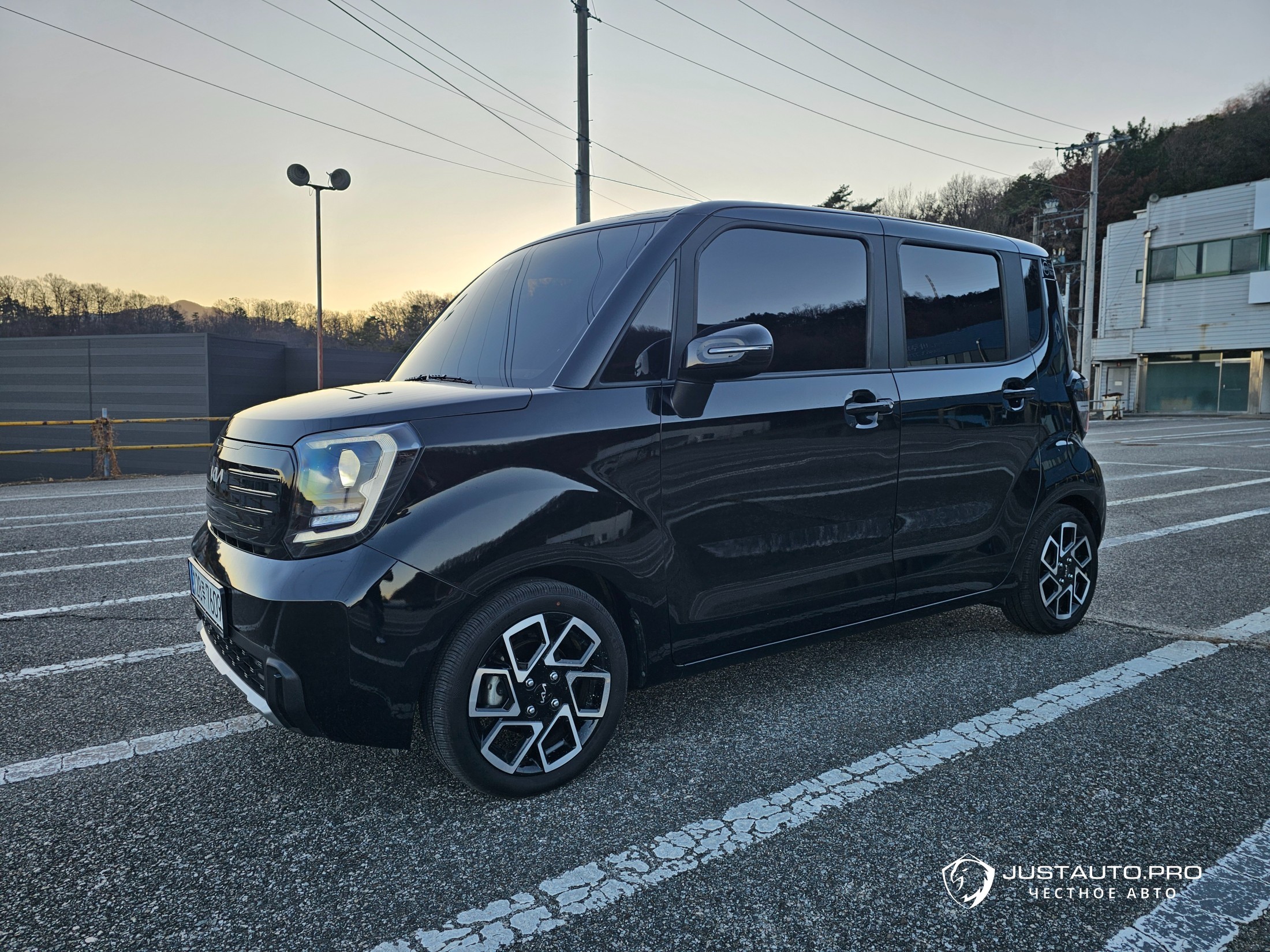 Автомобиль Kia RAY