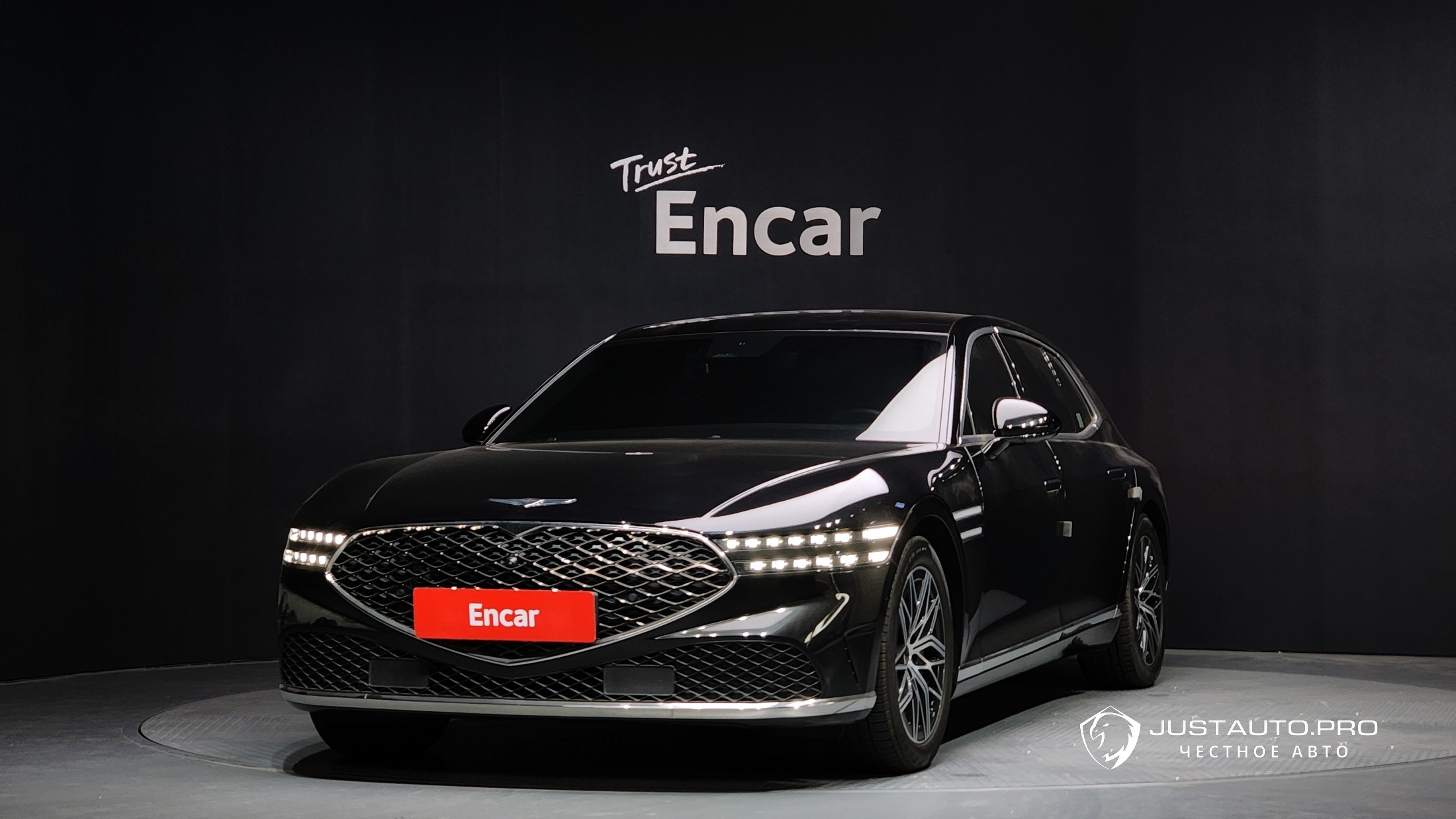 Автомобиль Genesis G90