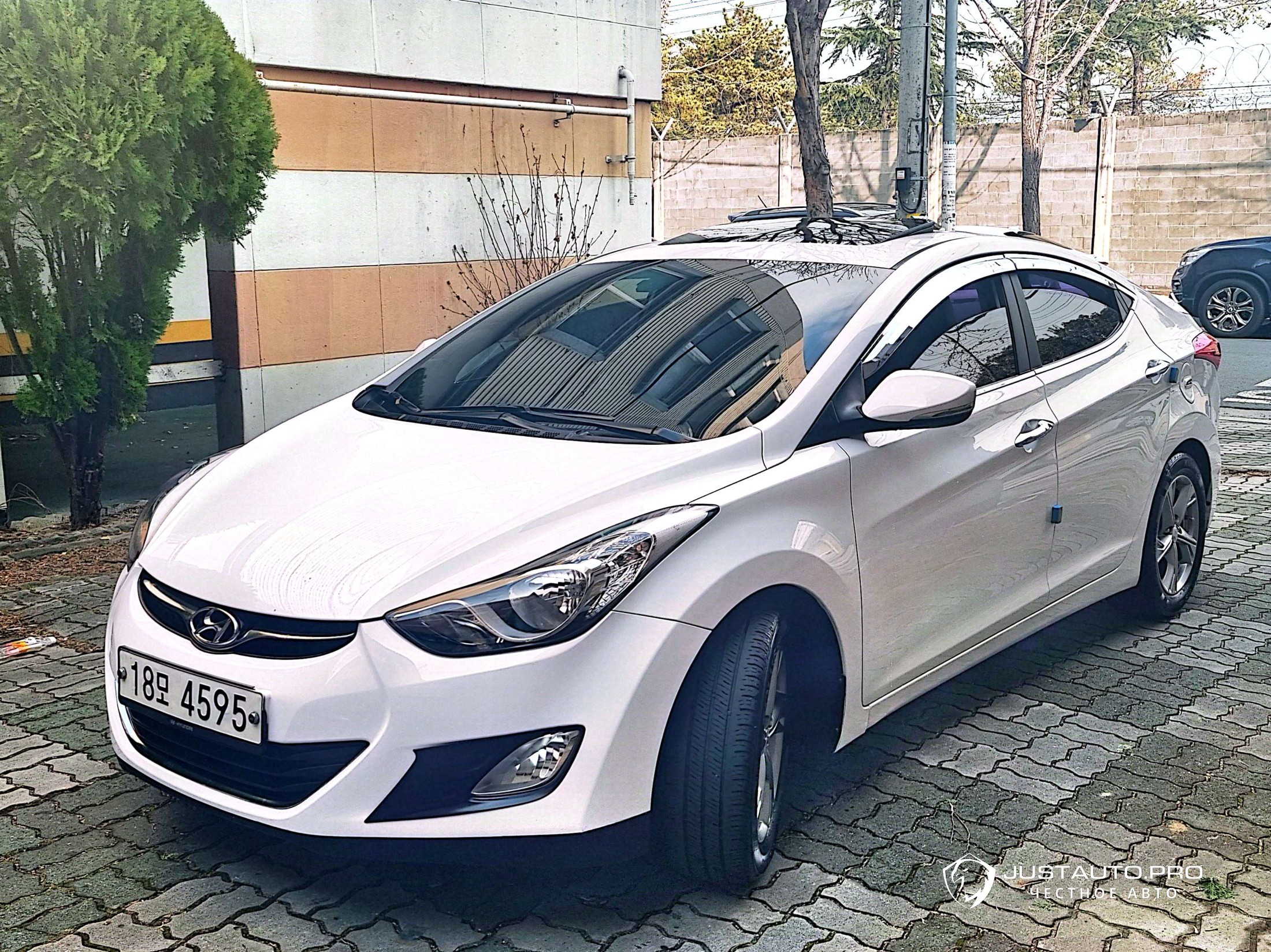 Автомобиль Hyundai AVANTE