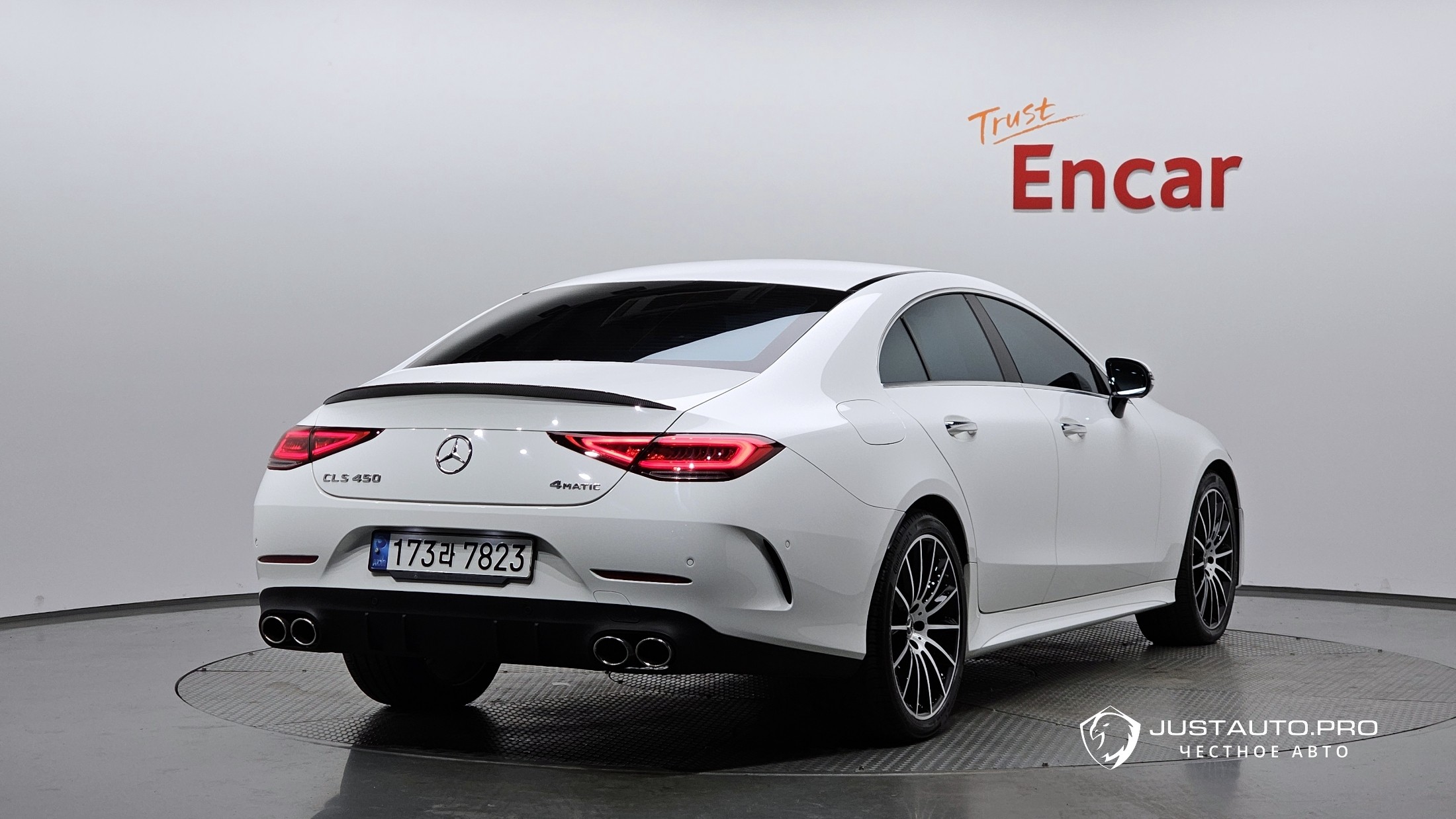 Автомобиль Mercedes-Benz CLS-Class