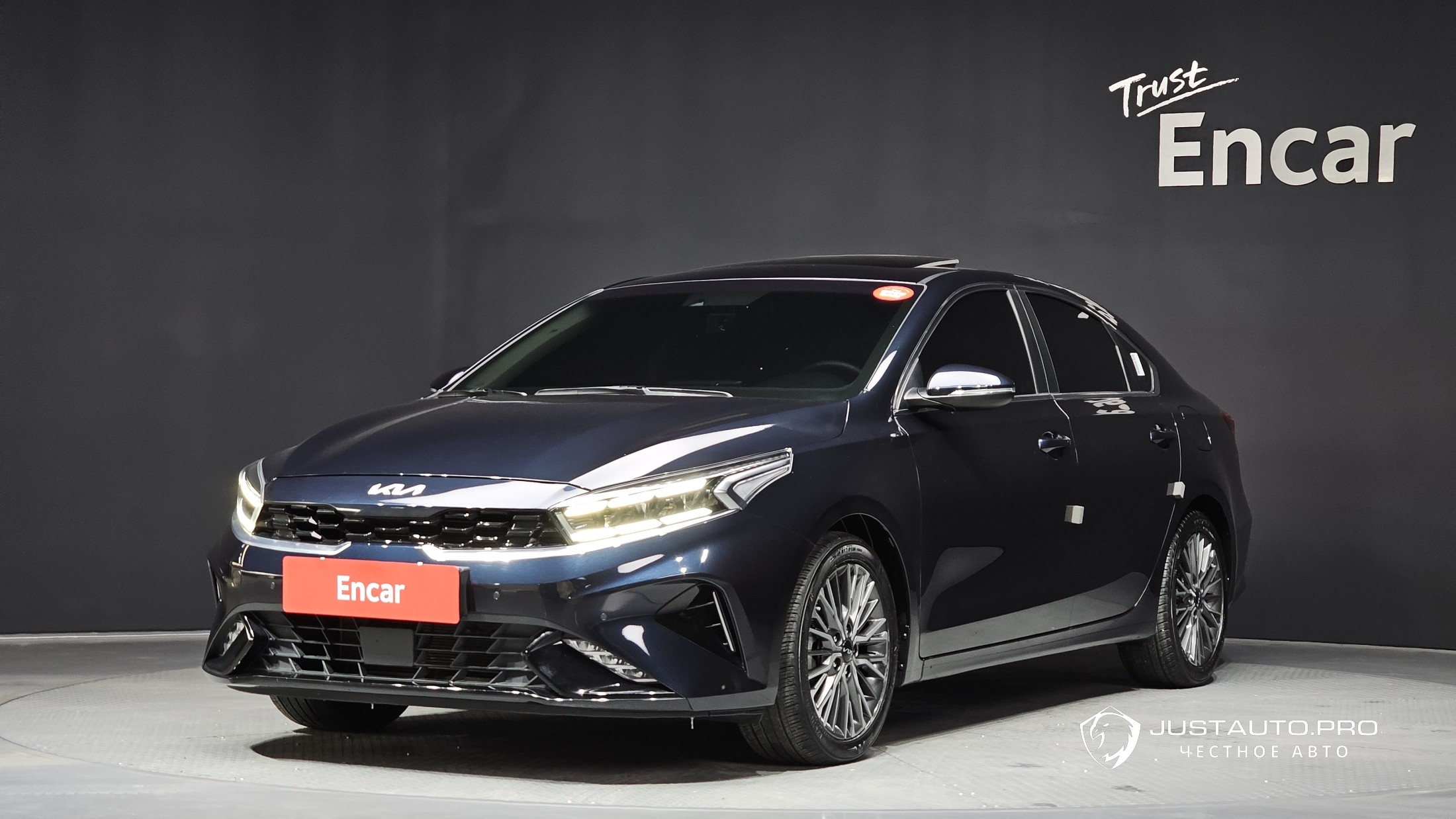 Автомобиль Kia K3