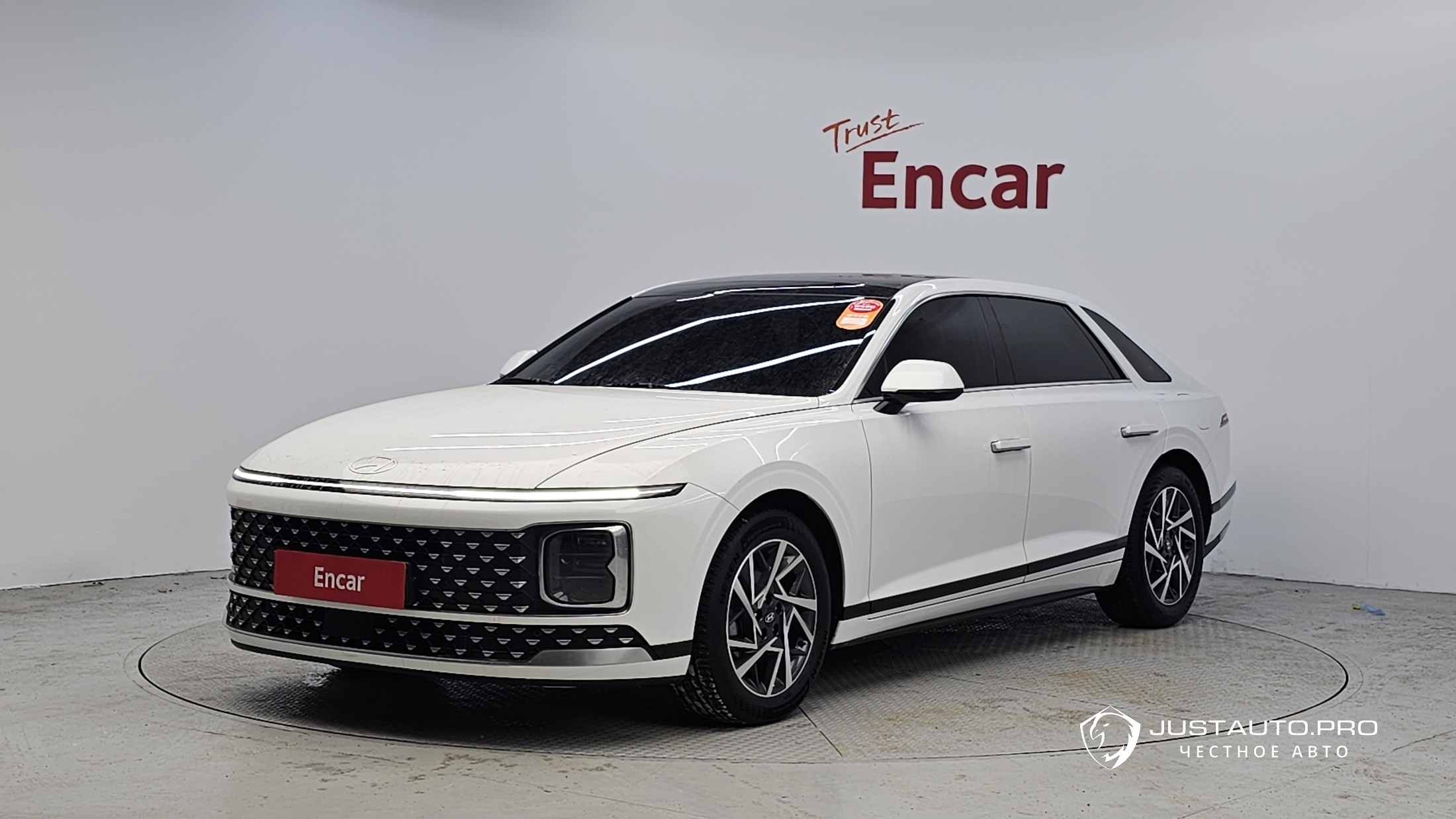 Автомобиль Hyundai Grandeur