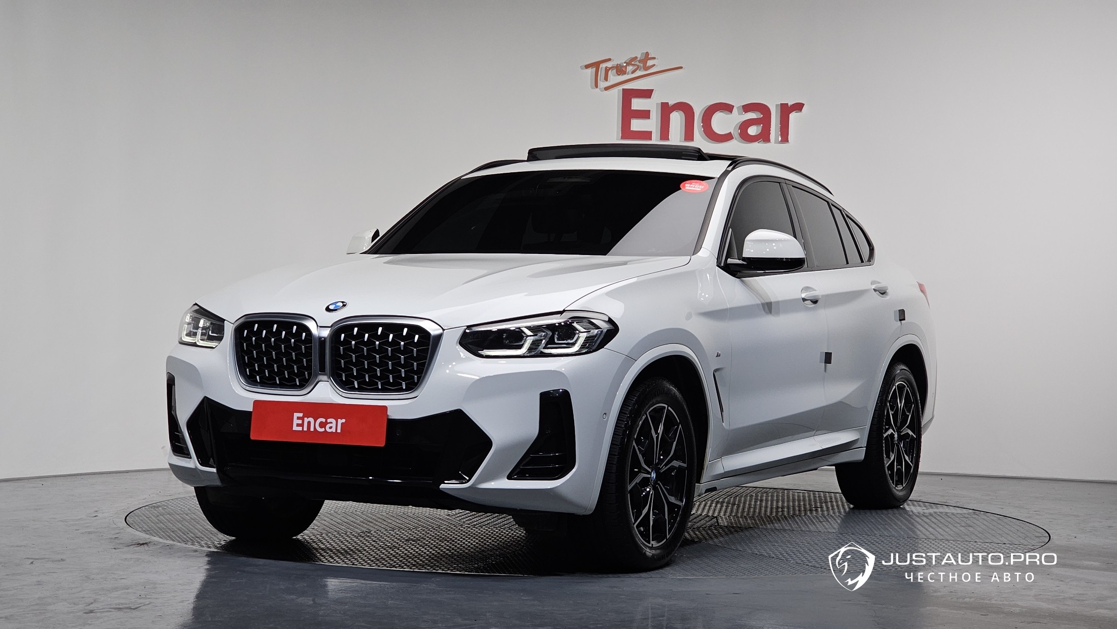 Автомобиль BMW X4