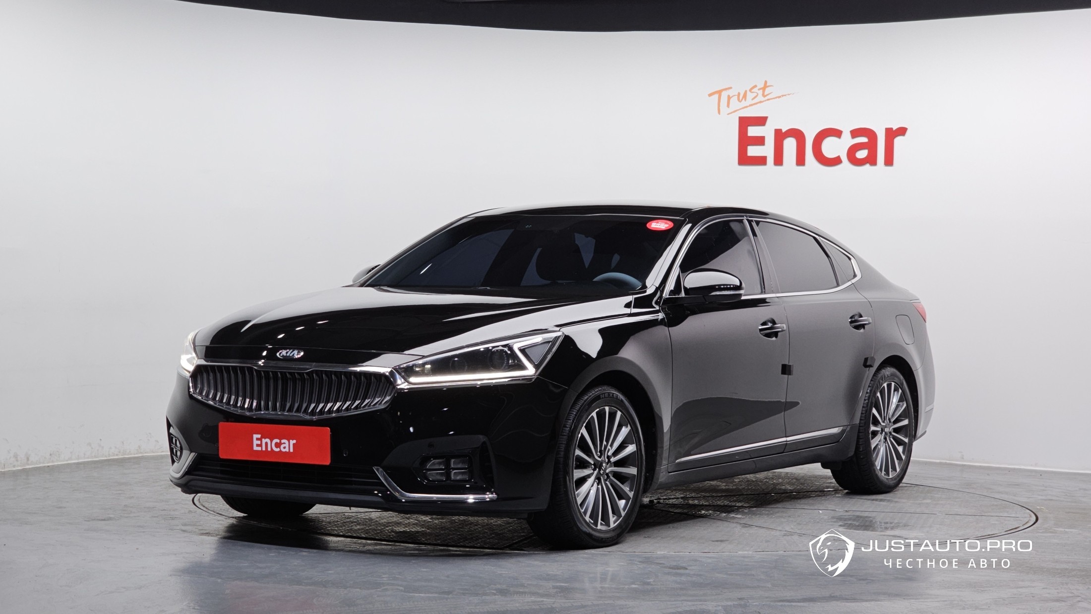 Автомобиль Kia K7