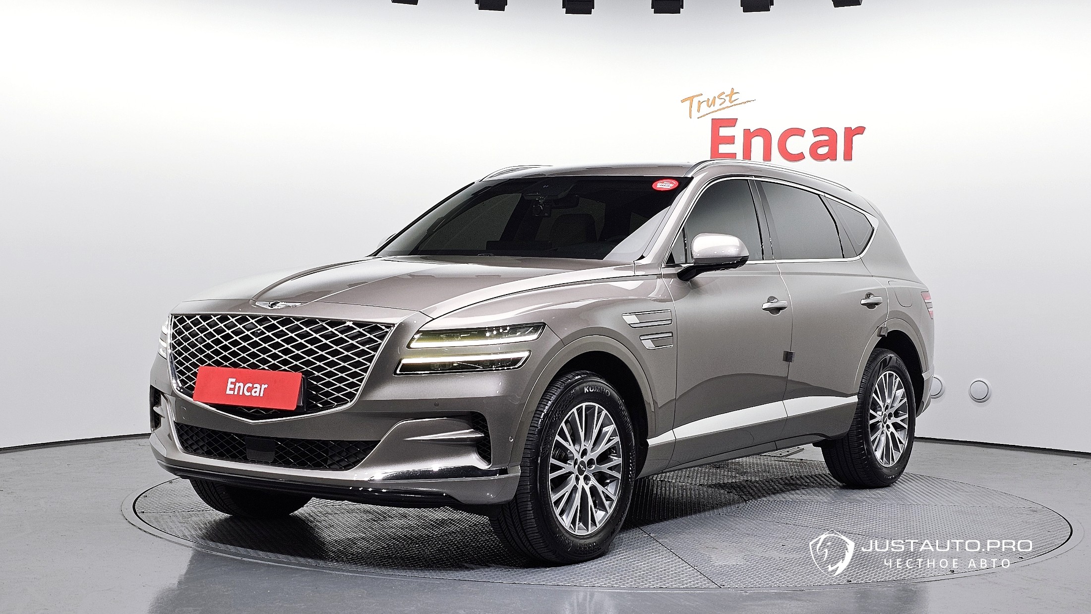 Автомобиль Genesis GV80