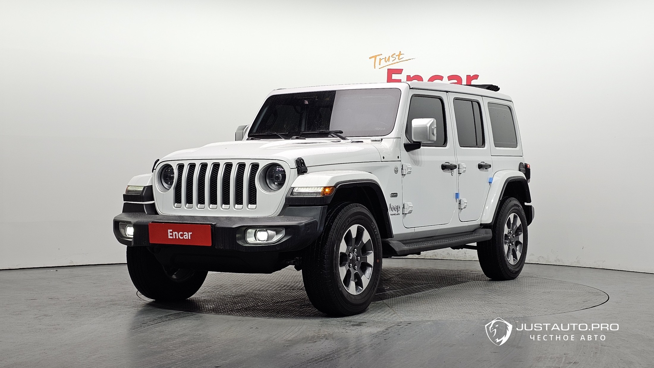 Автомобиль Jeep Wrangler