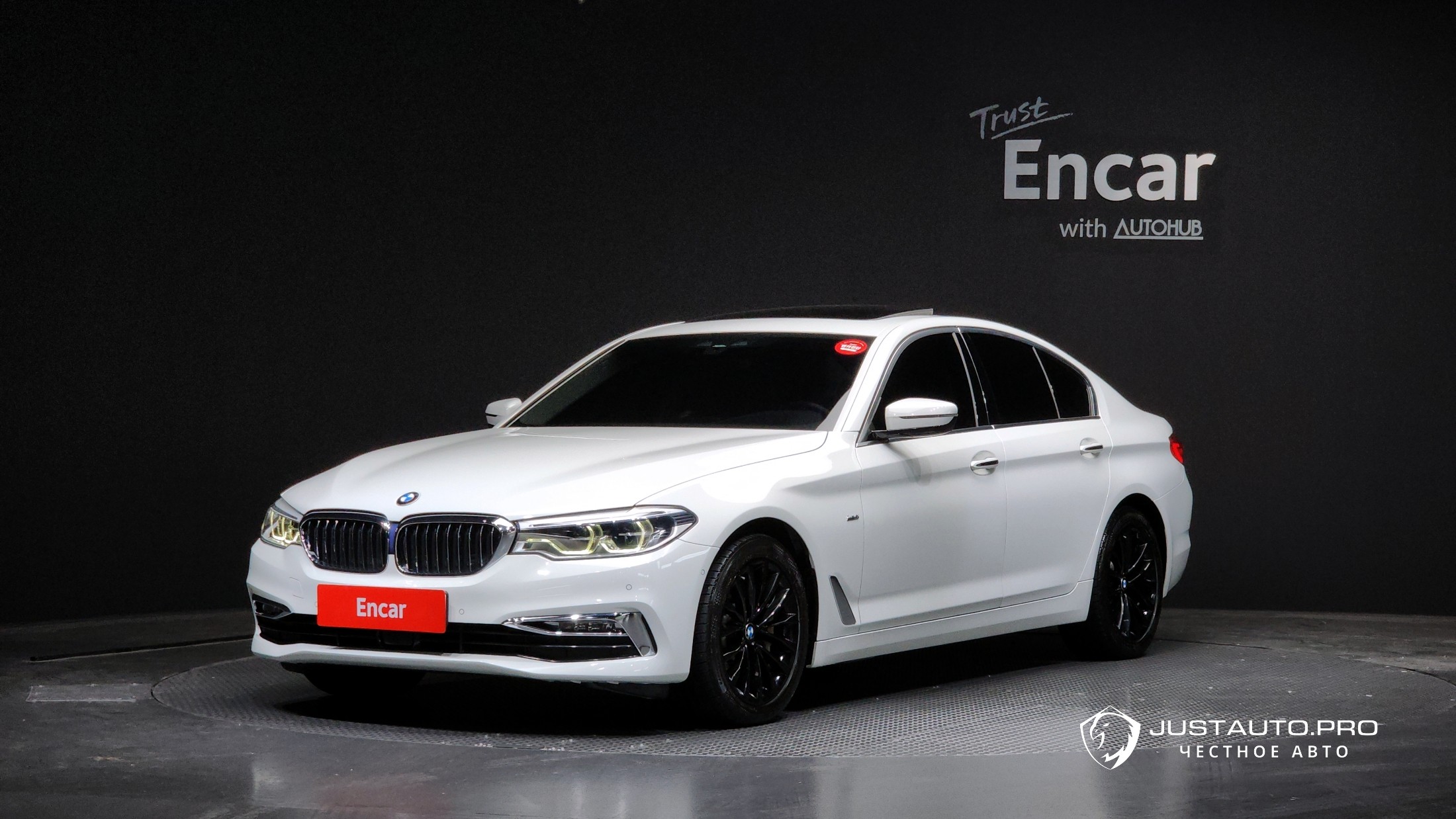 Автомобиль BMW 5-Series