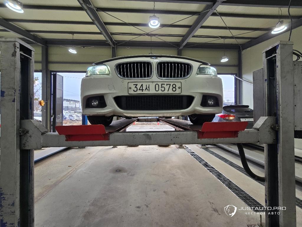 Автомобиль BMW 5-Series