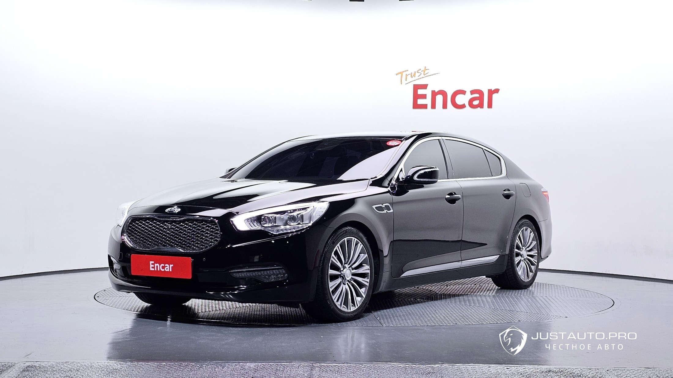 Автомобиль Kia K9