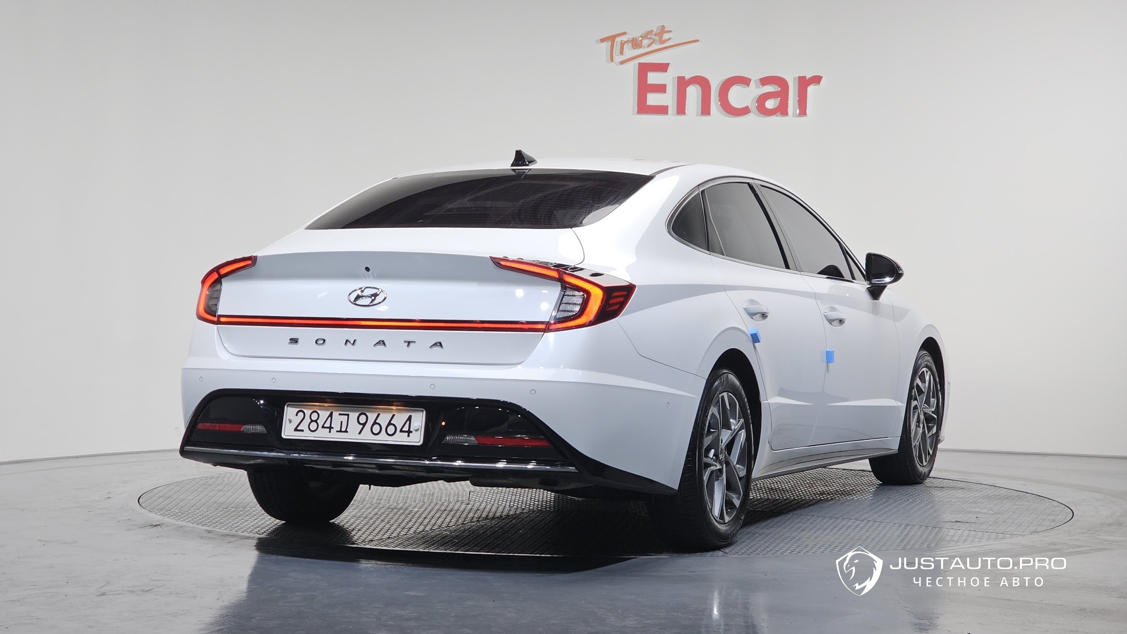 Автомобиль Hyundai Sonata